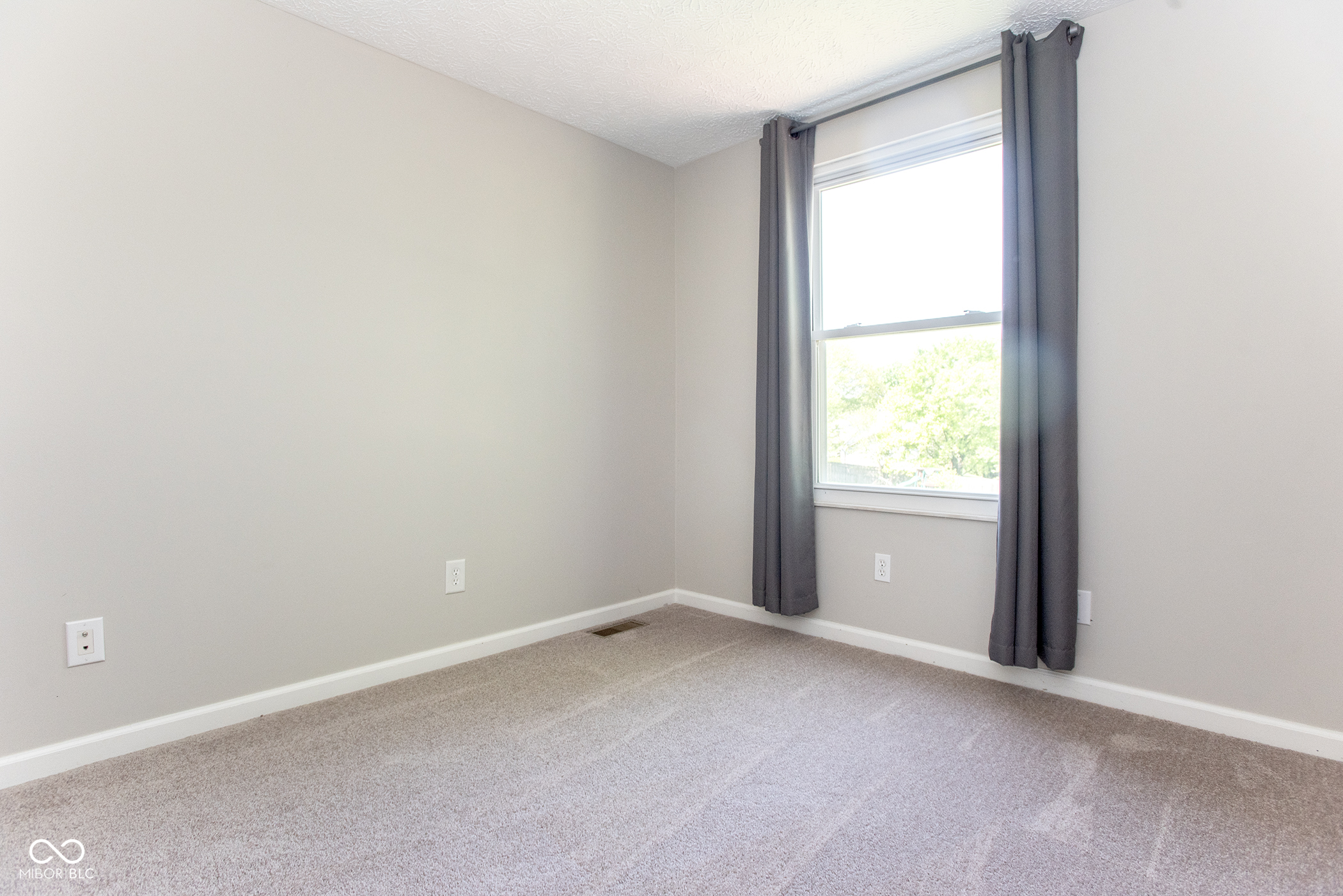 11708 Holland Drive