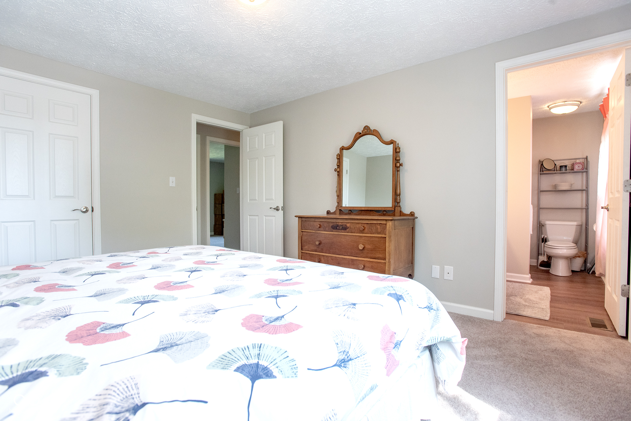 11708 Holland Drive