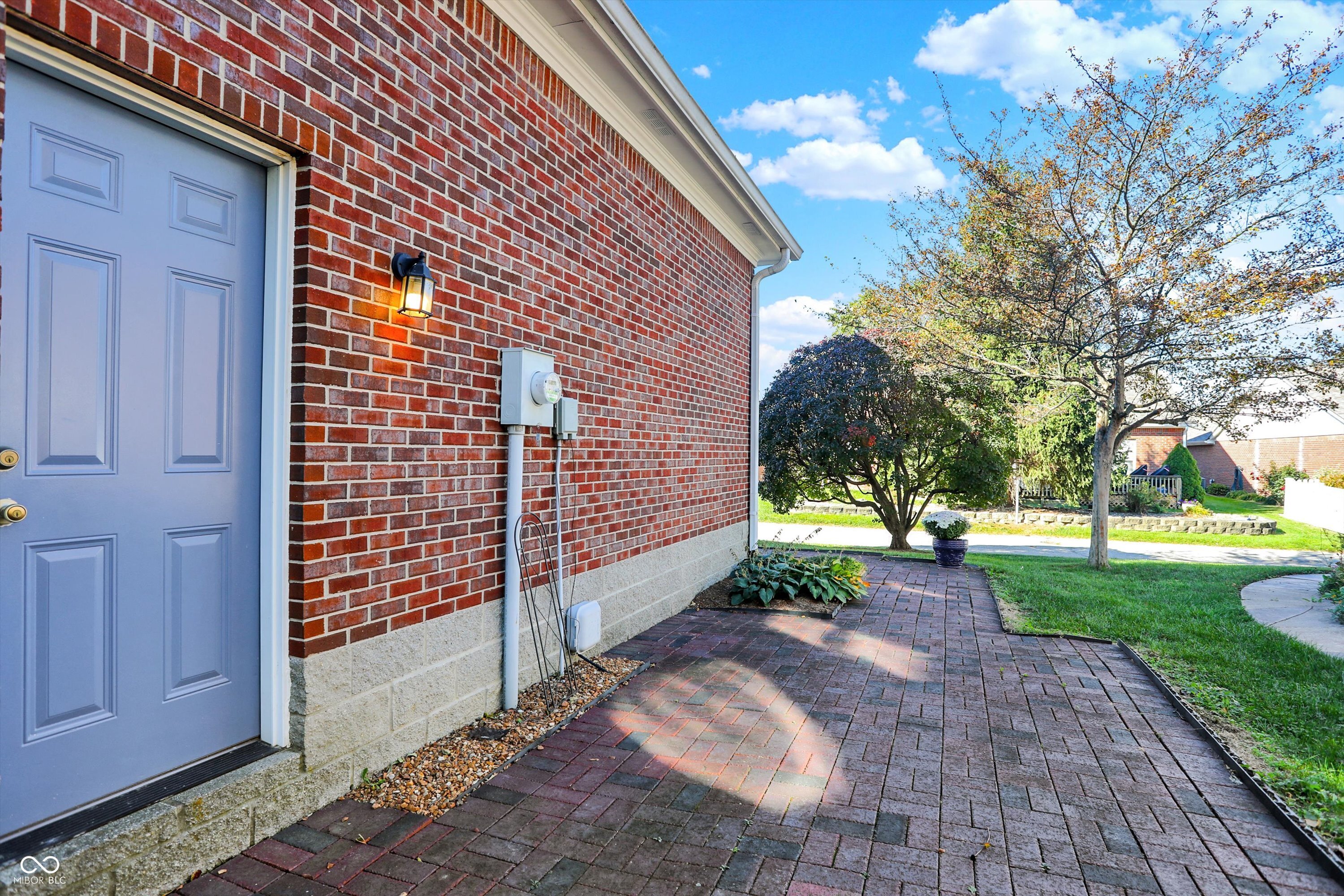 5640 Lawton Loop West Drive