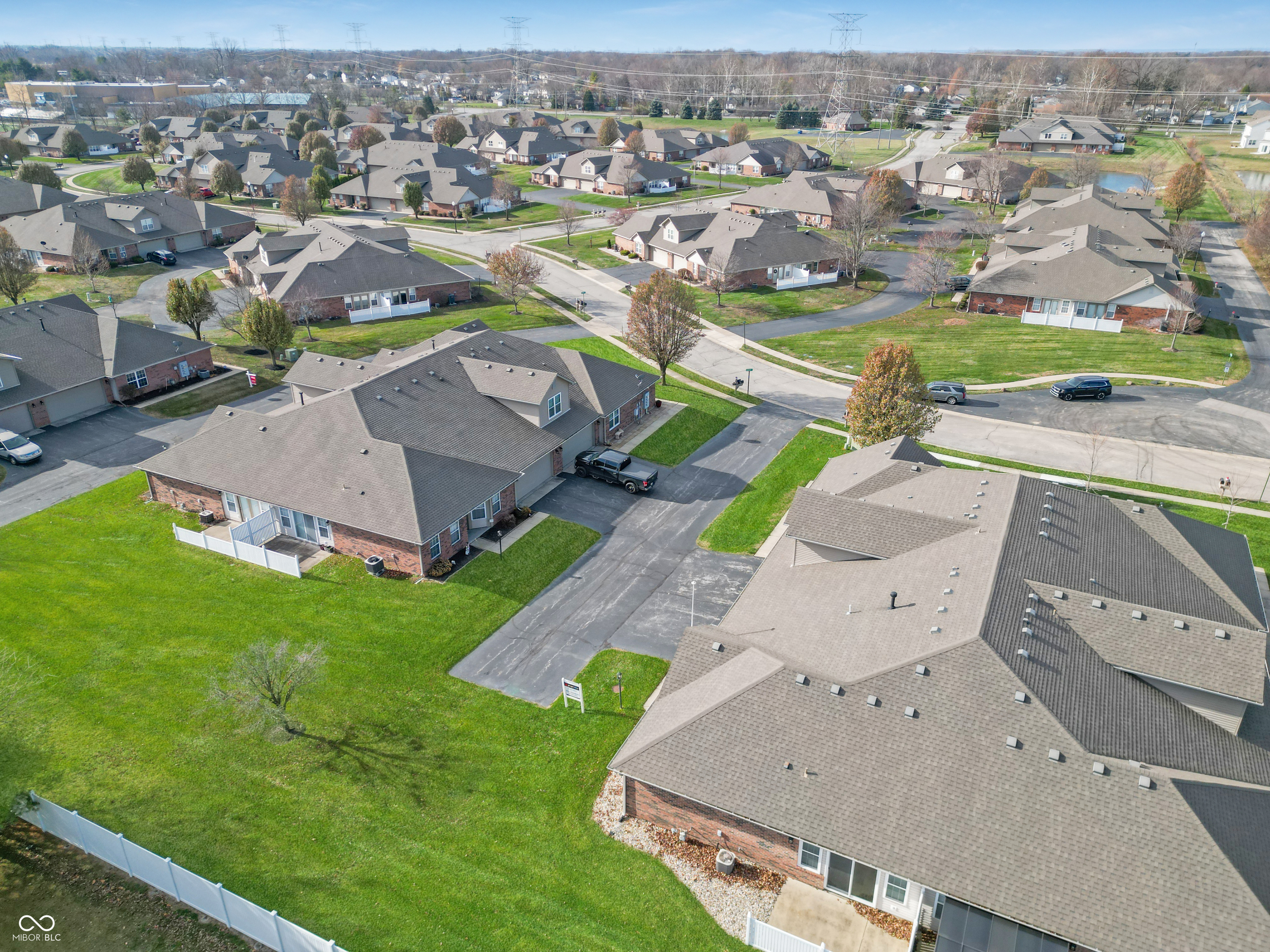 6214 Robinwood Lane