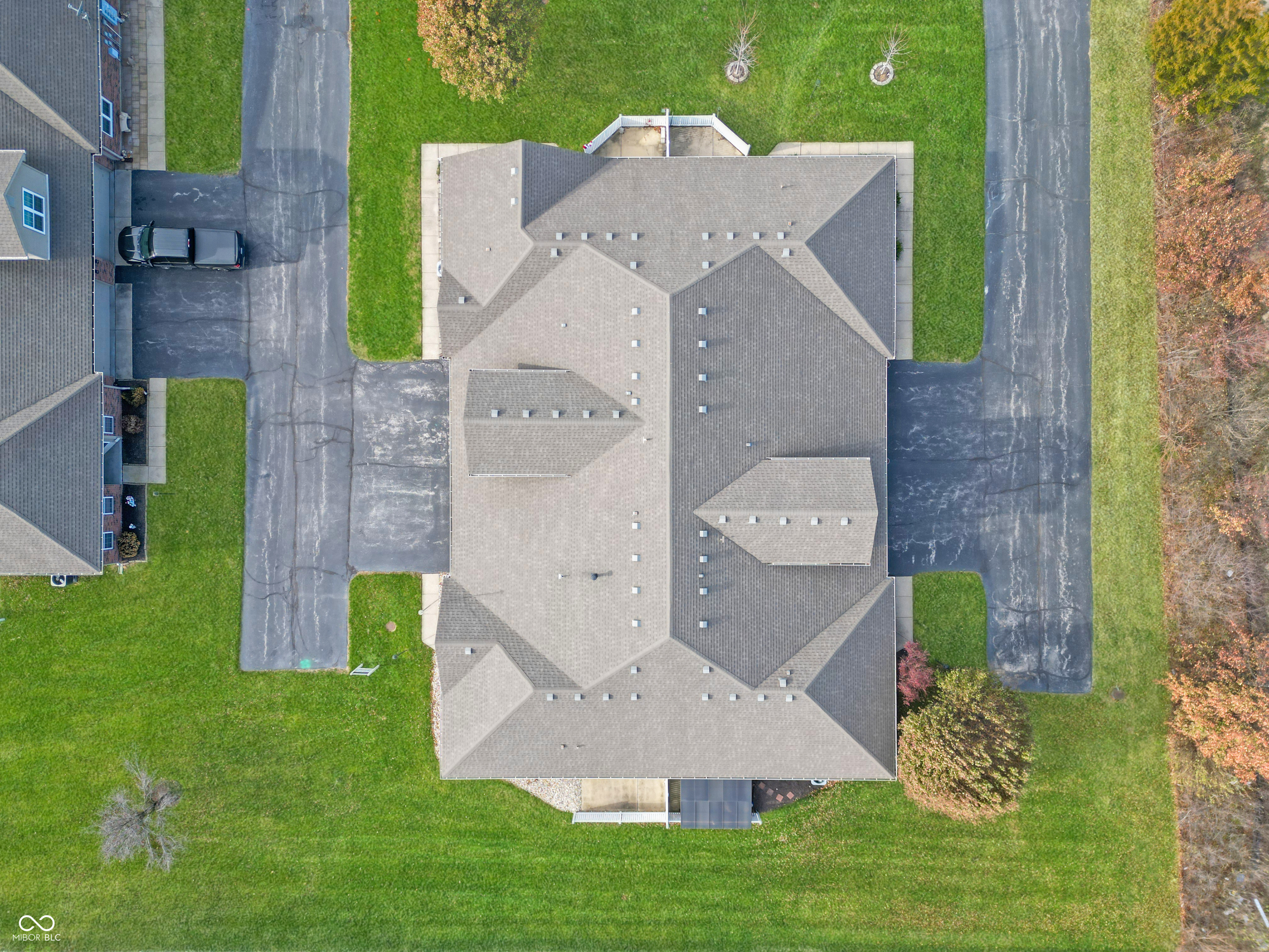 6214 Robinwood Lane