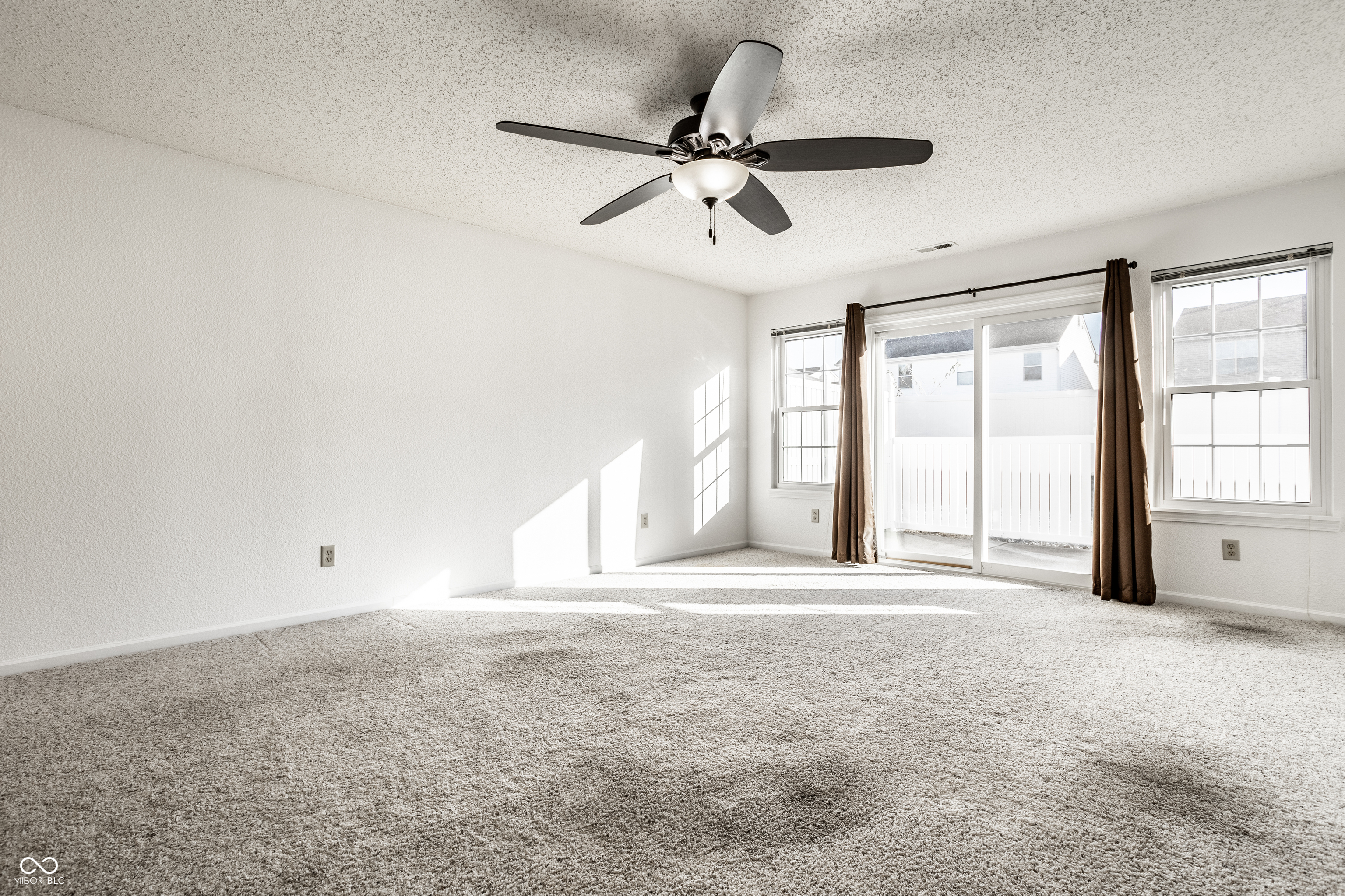 6214 Robinwood Lane