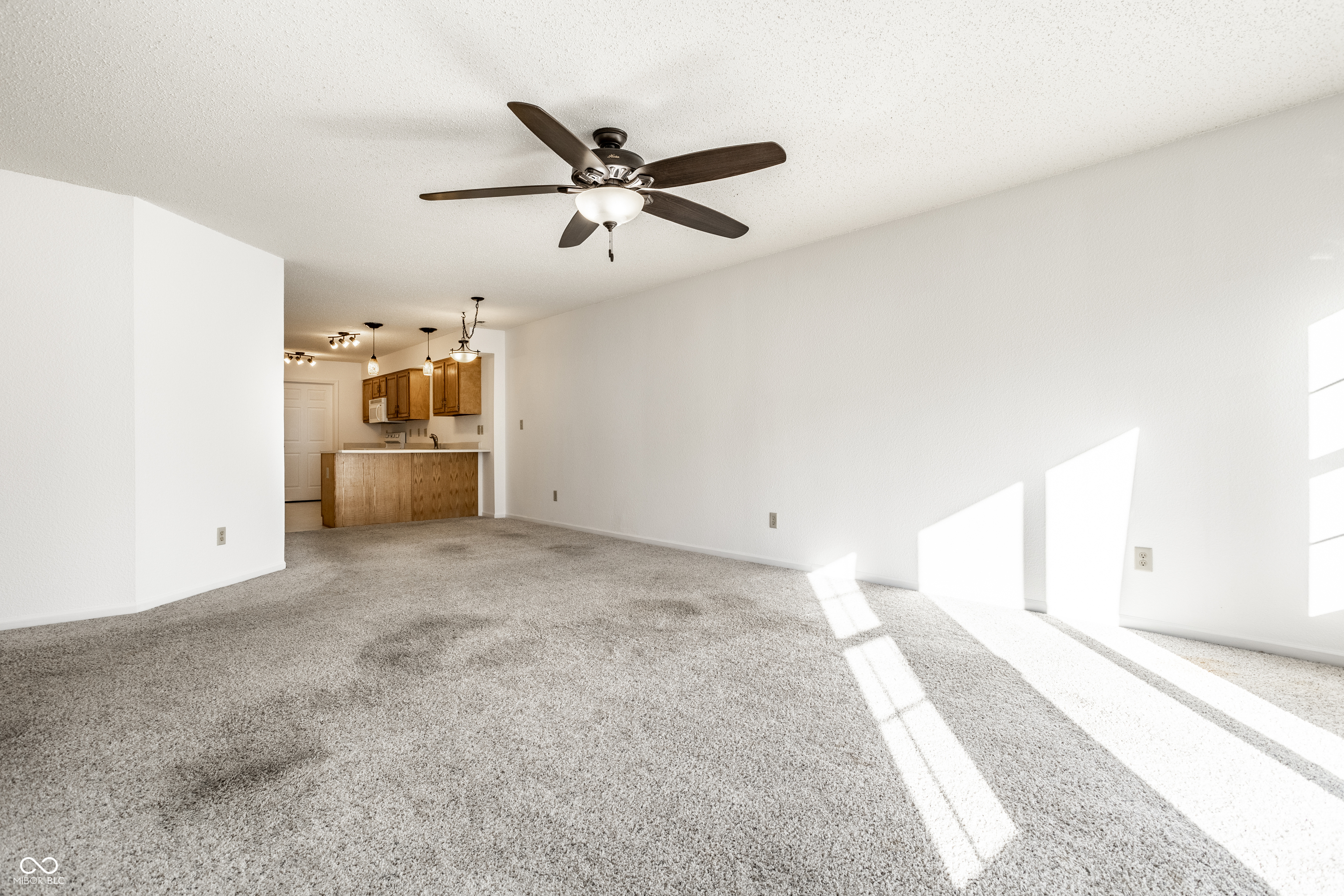 6214 Robinwood Lane