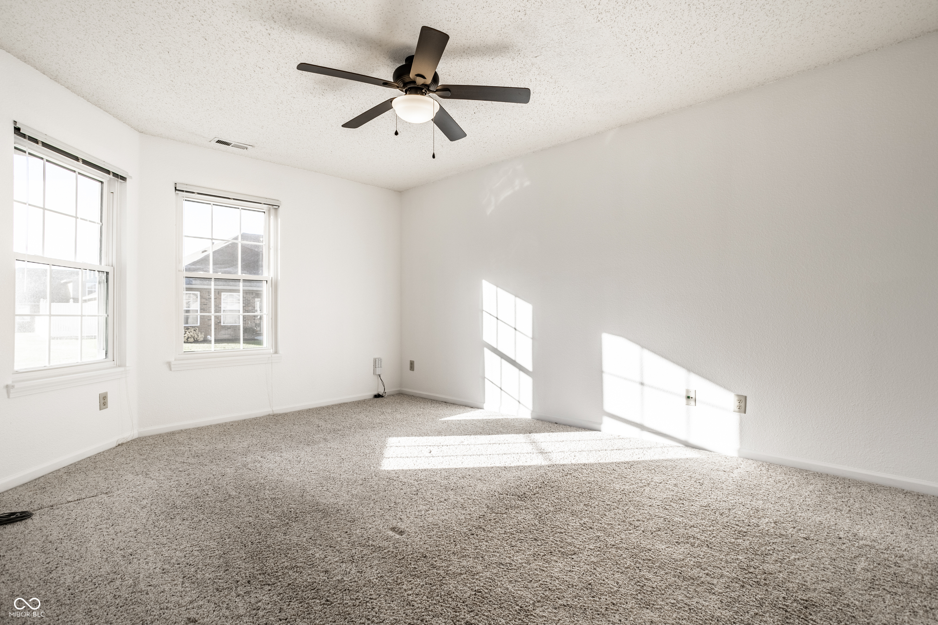 6214 Robinwood Lane