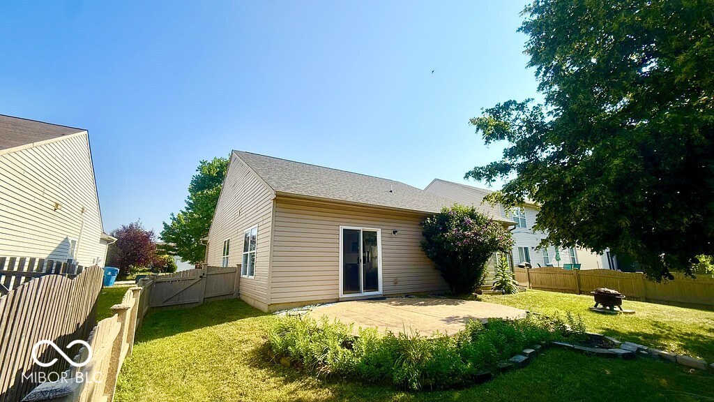 15554 Outside Trail