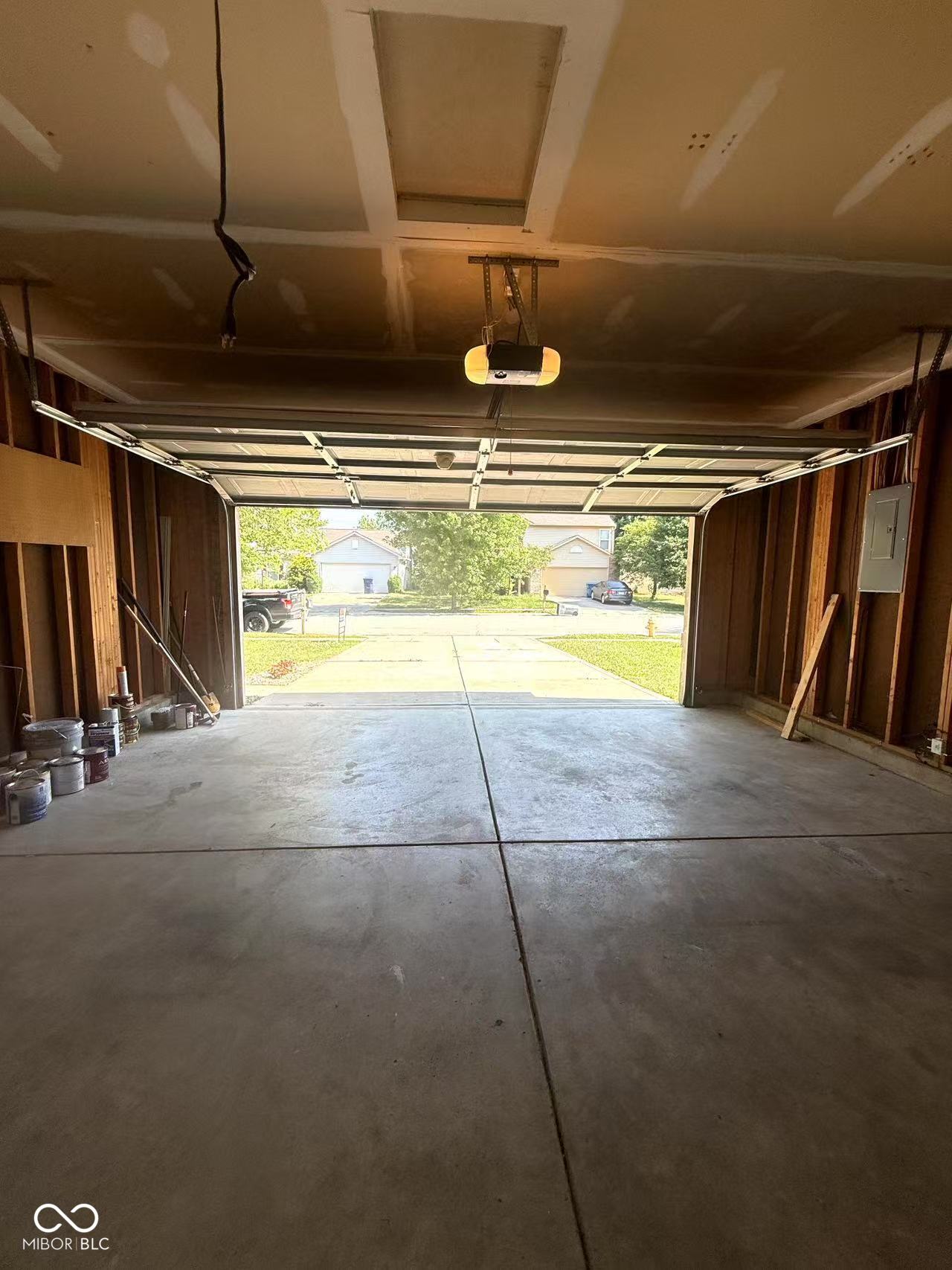 15554 Outside Trail