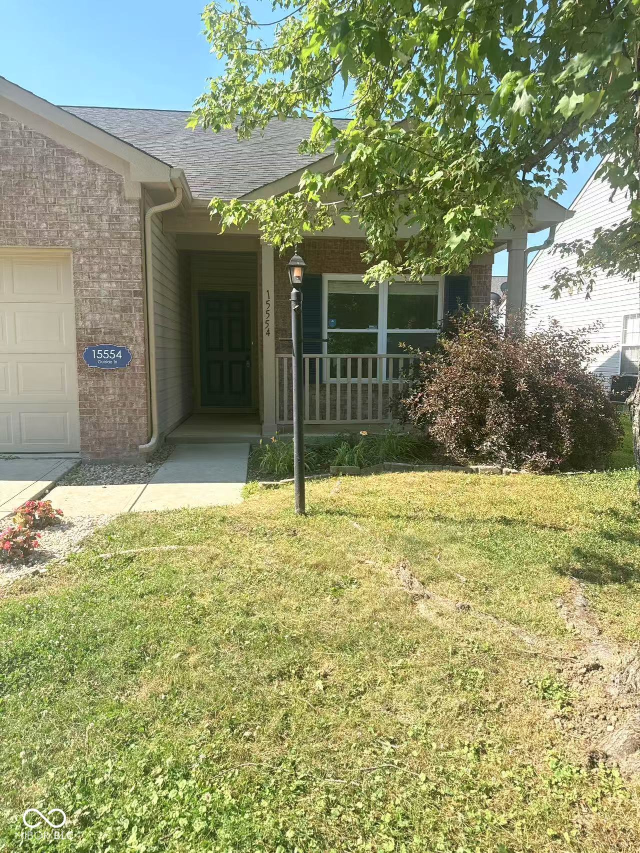 15554 Outside Trail