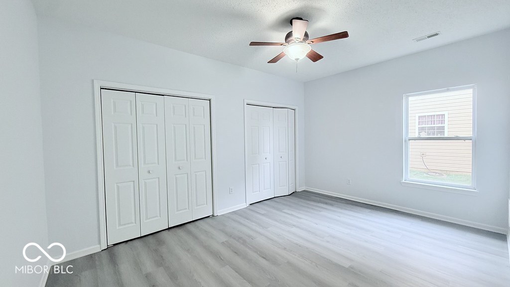 15554 Outside Trail