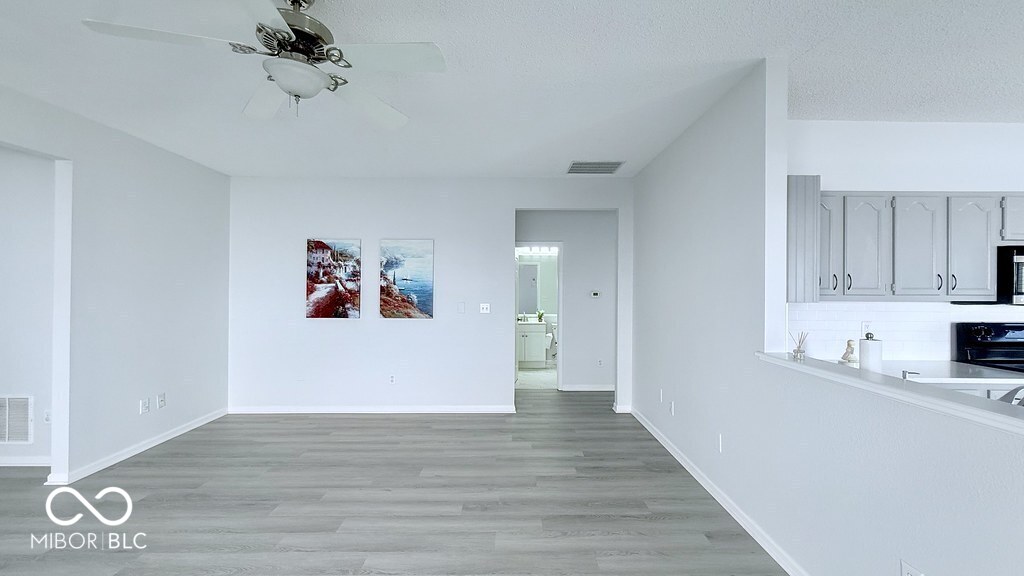 15554 Outside Trail