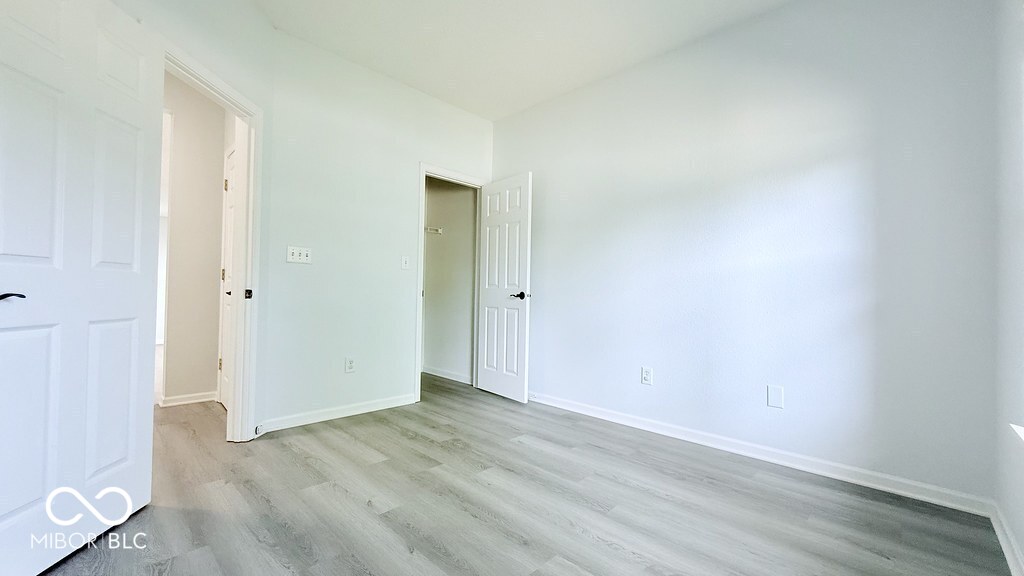 15554 Outside Trail
