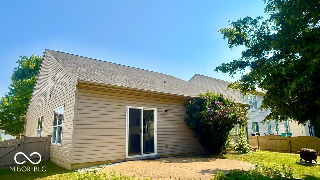 15554 Outside Trail