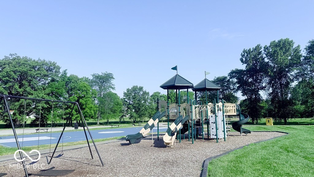 15554 Outside Trail