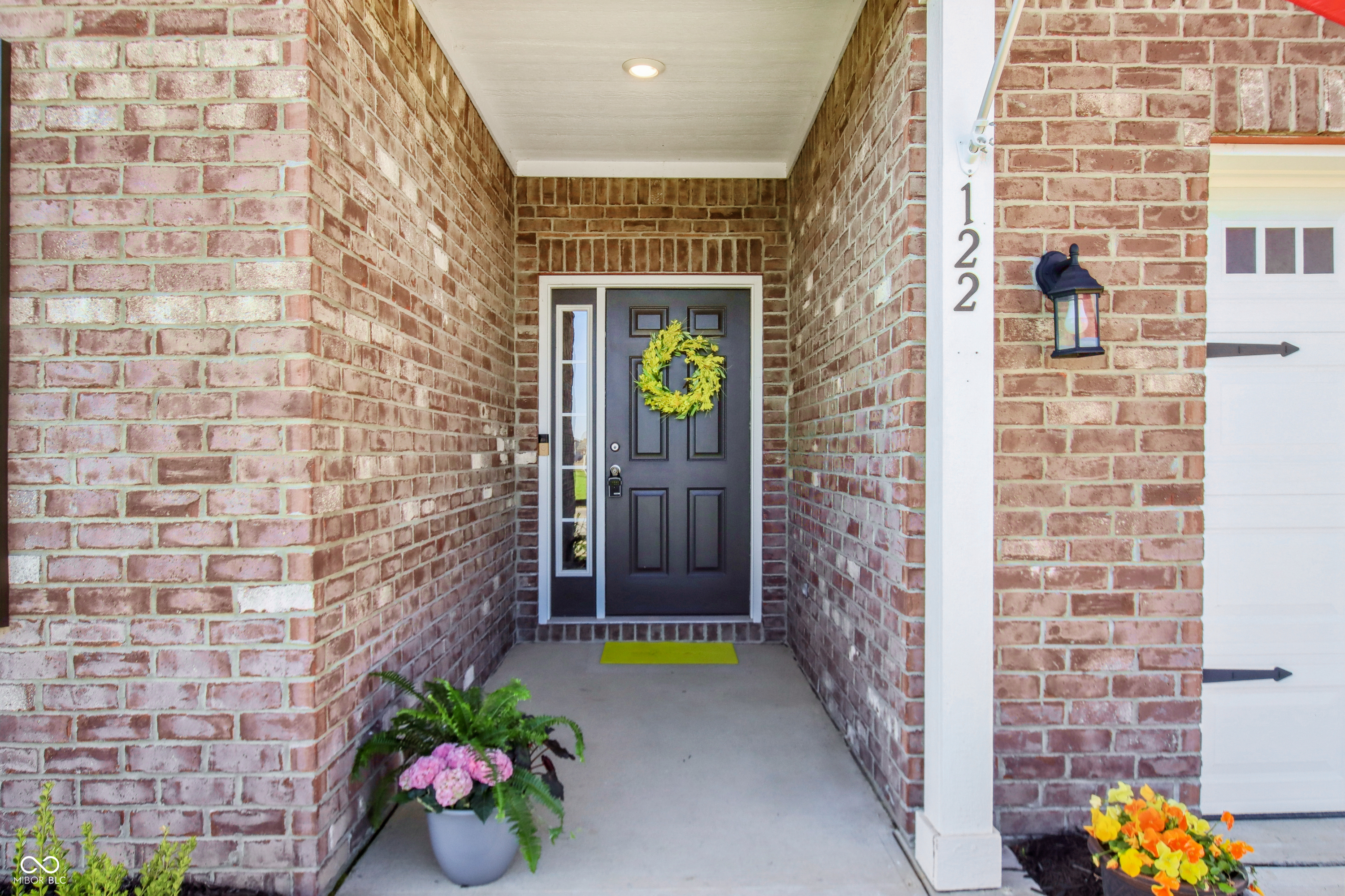 122 Winding Brook Way