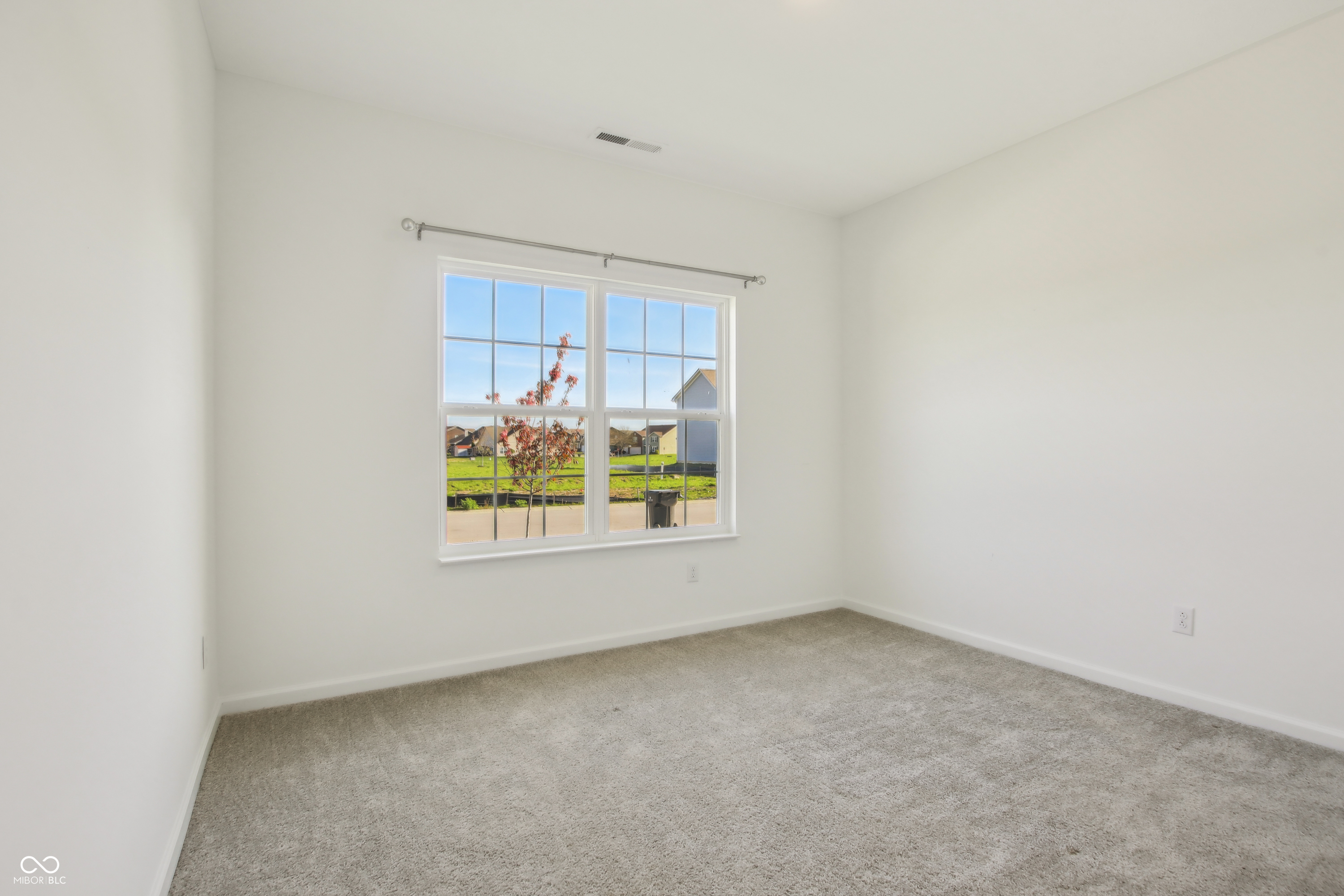 122 Winding Brook Way