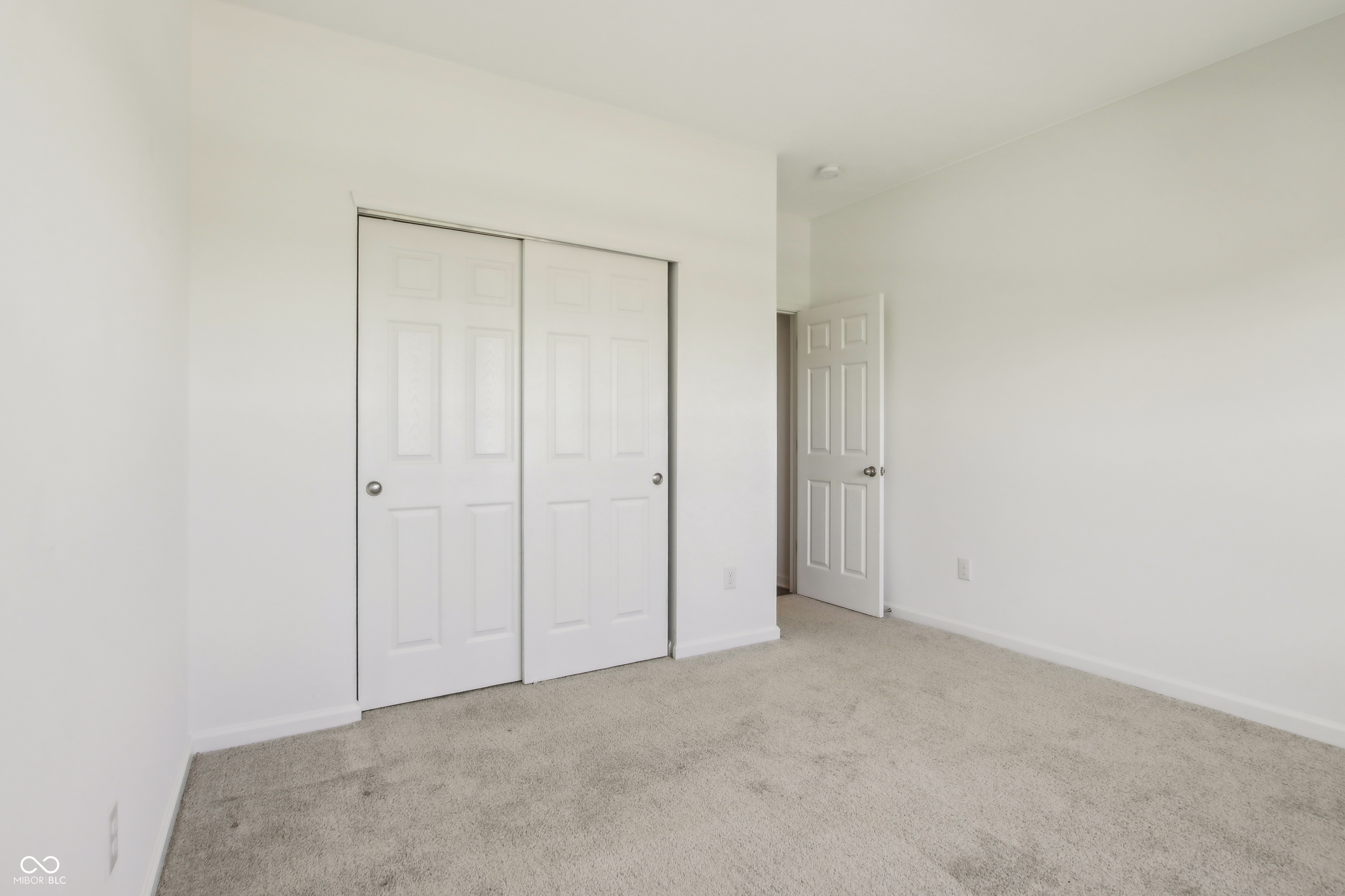 122 Winding Brook Way