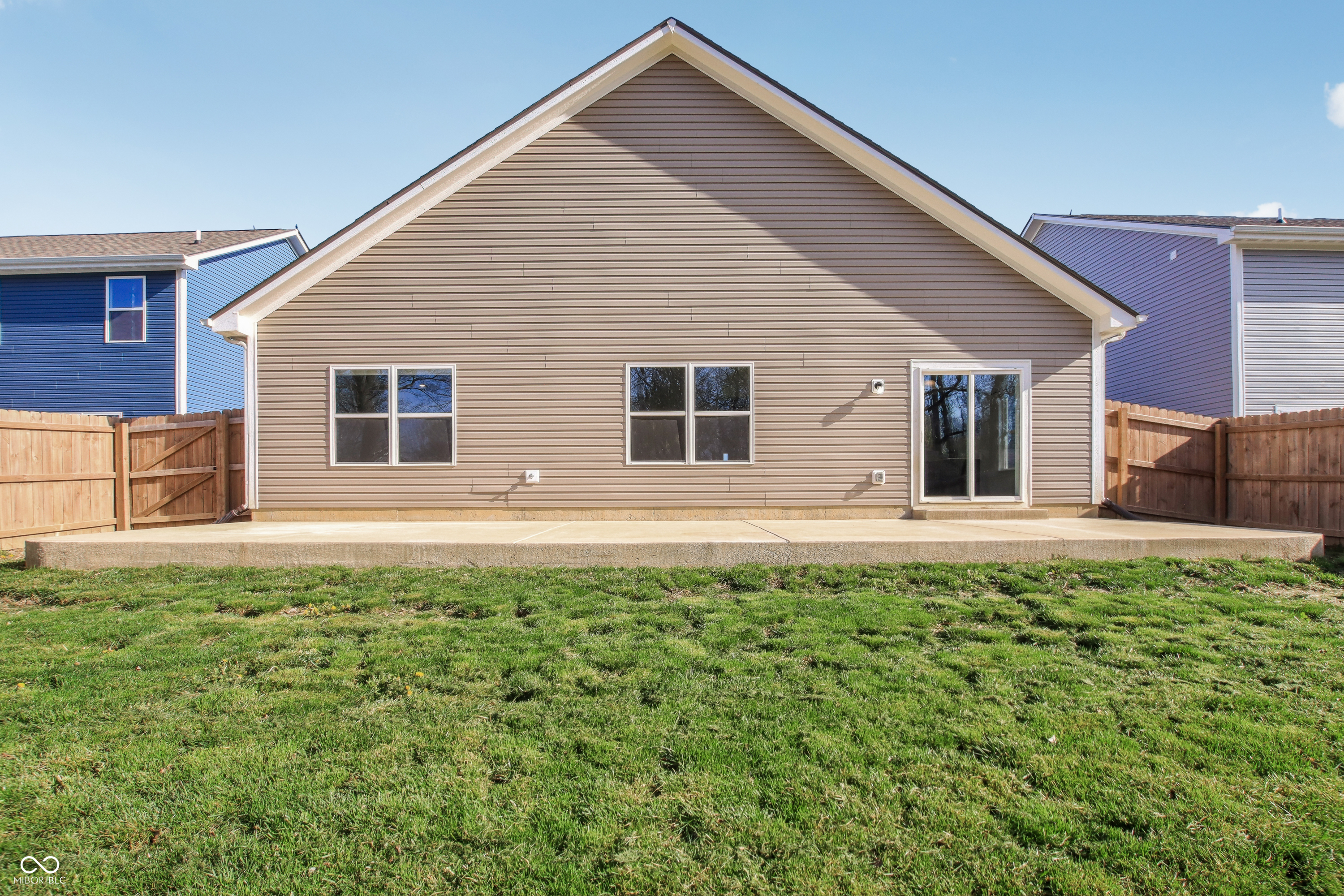 122 Winding Brook Way