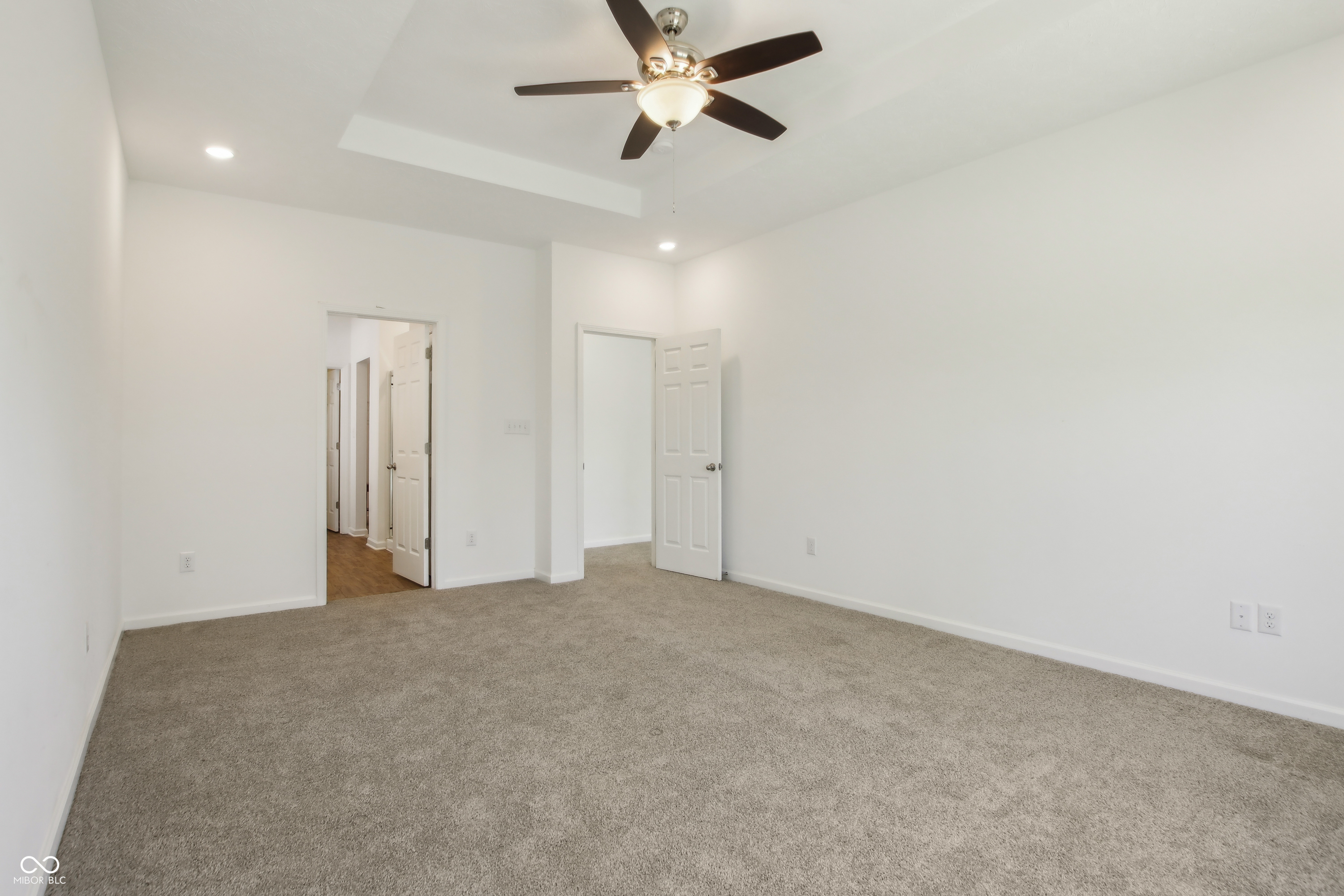 122 Winding Brook Way