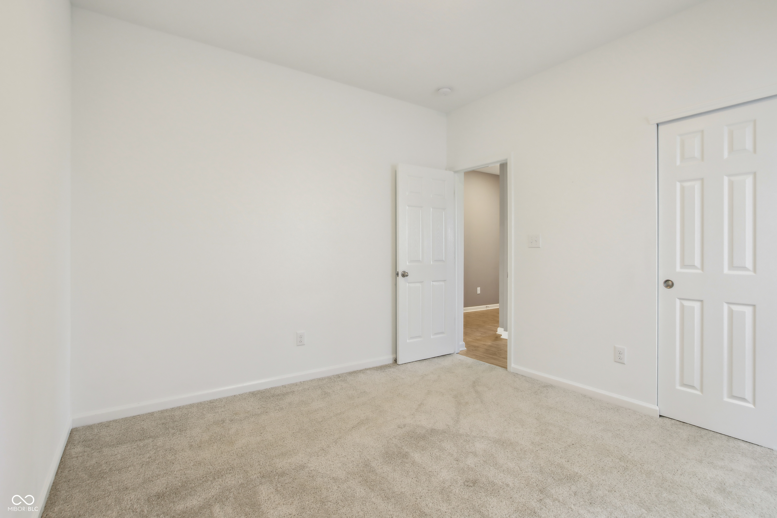 122 Winding Brook Way