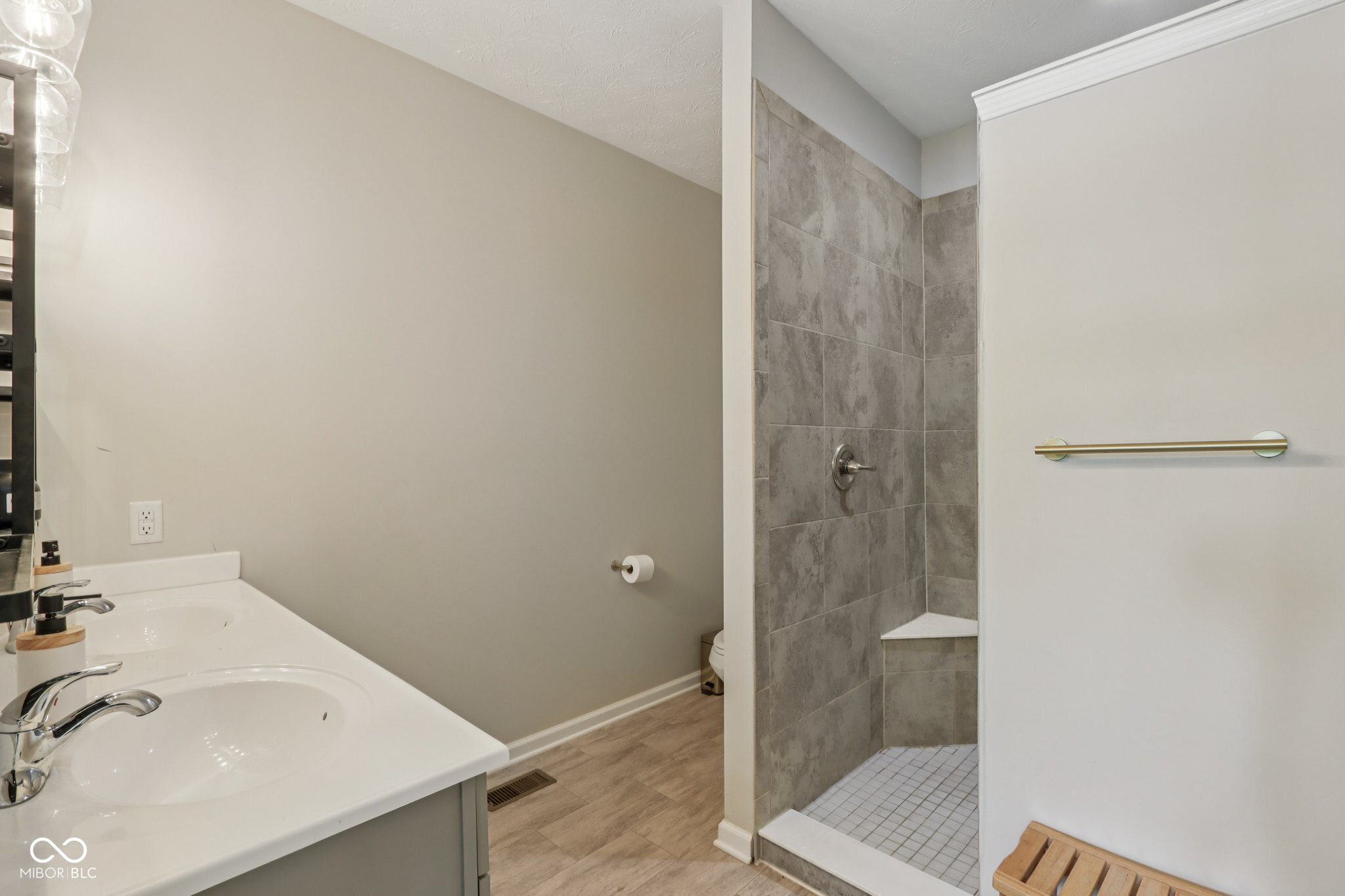 14729 Erica Lane