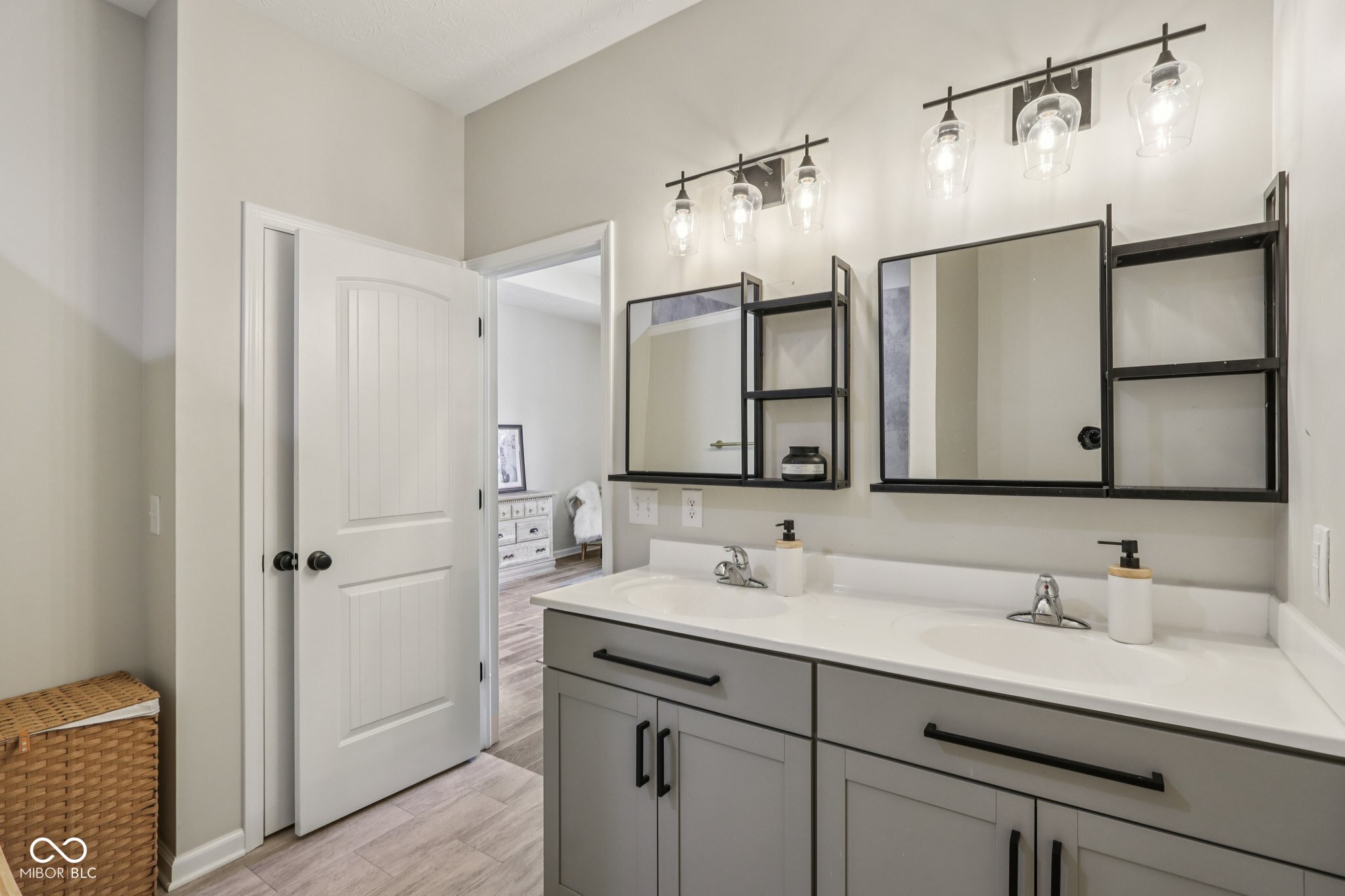 14729 Erica Lane