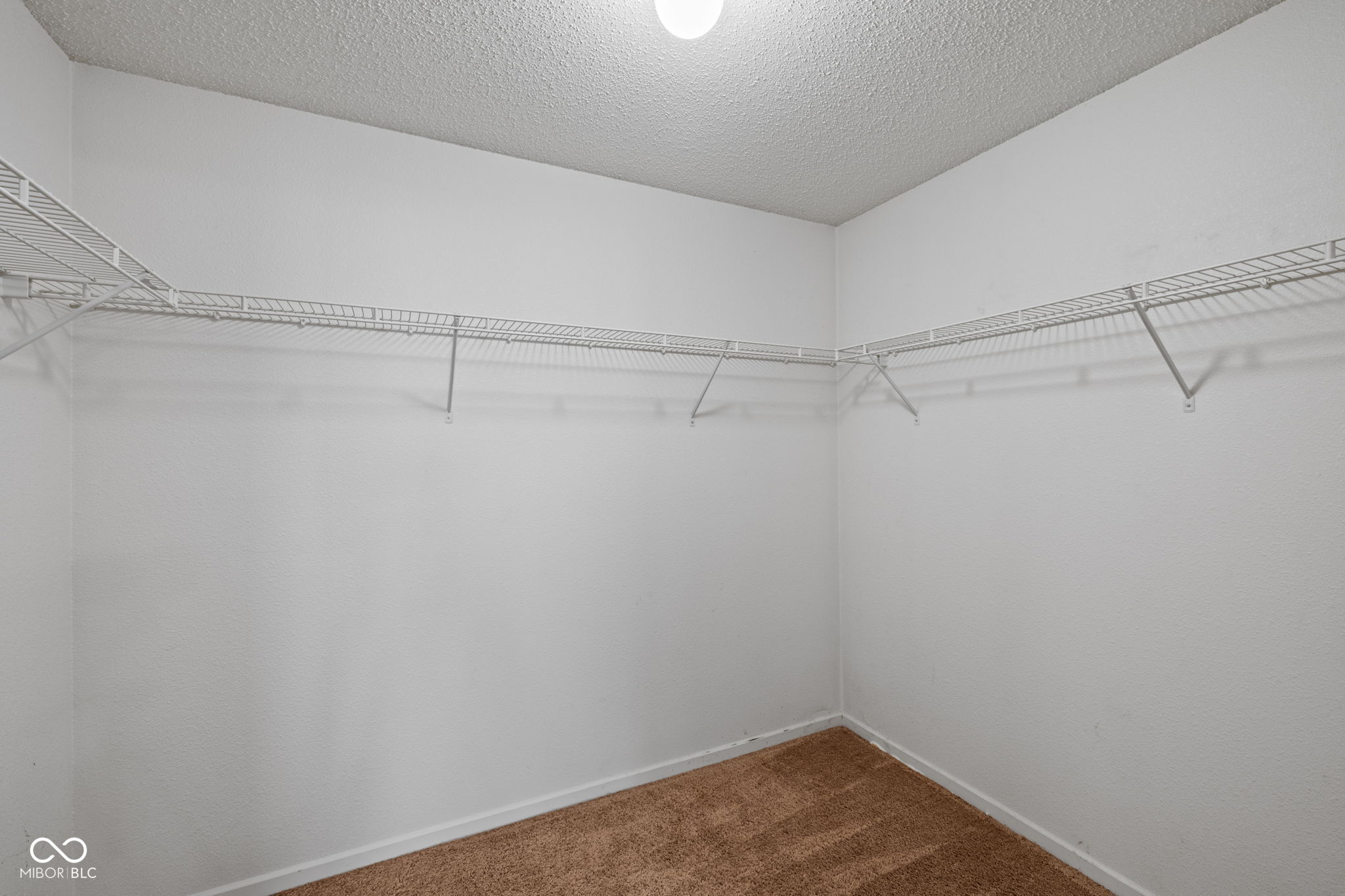 14283 Refreshing Garden Lane