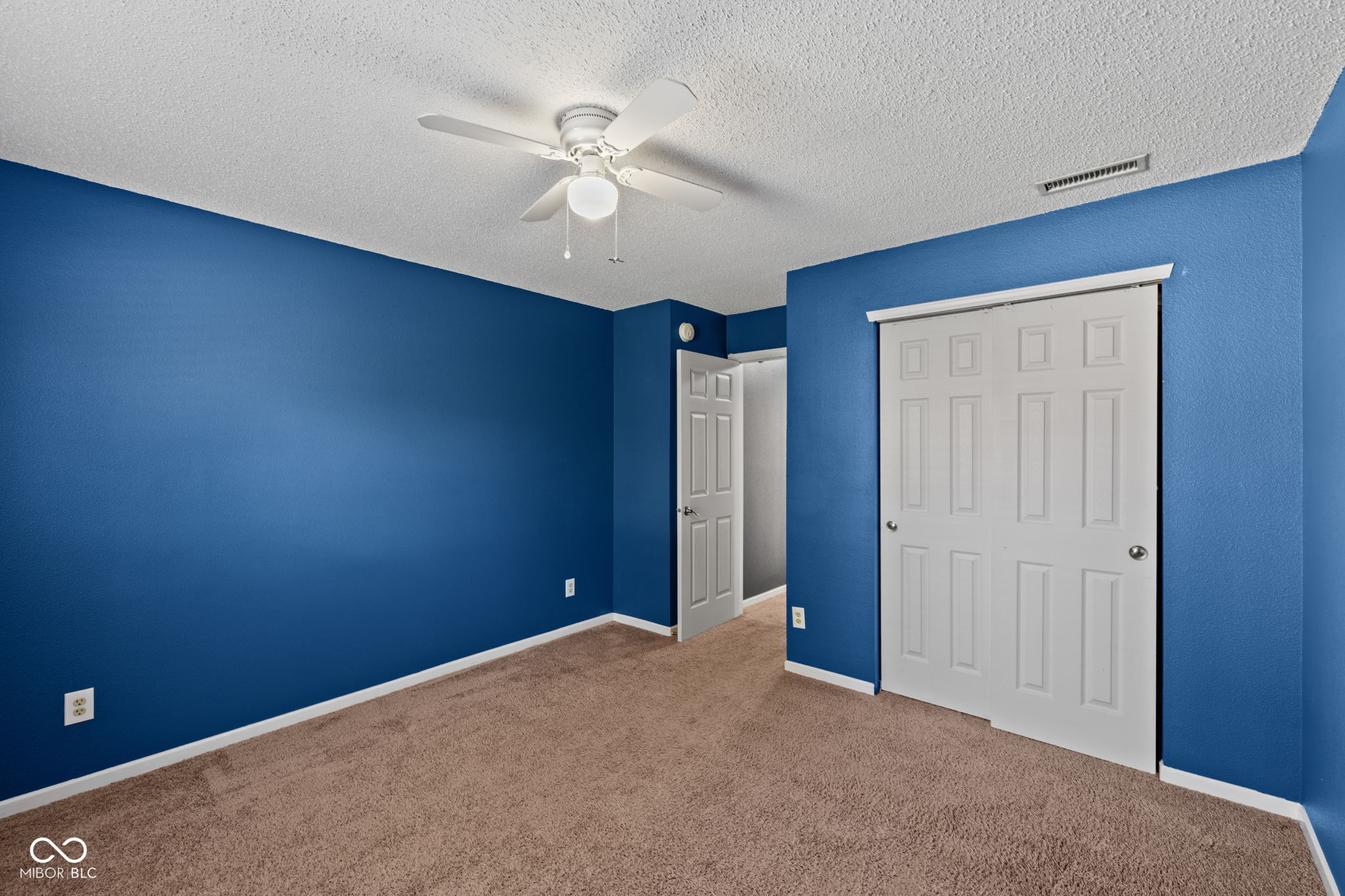 14283 Refreshing Garden Lane