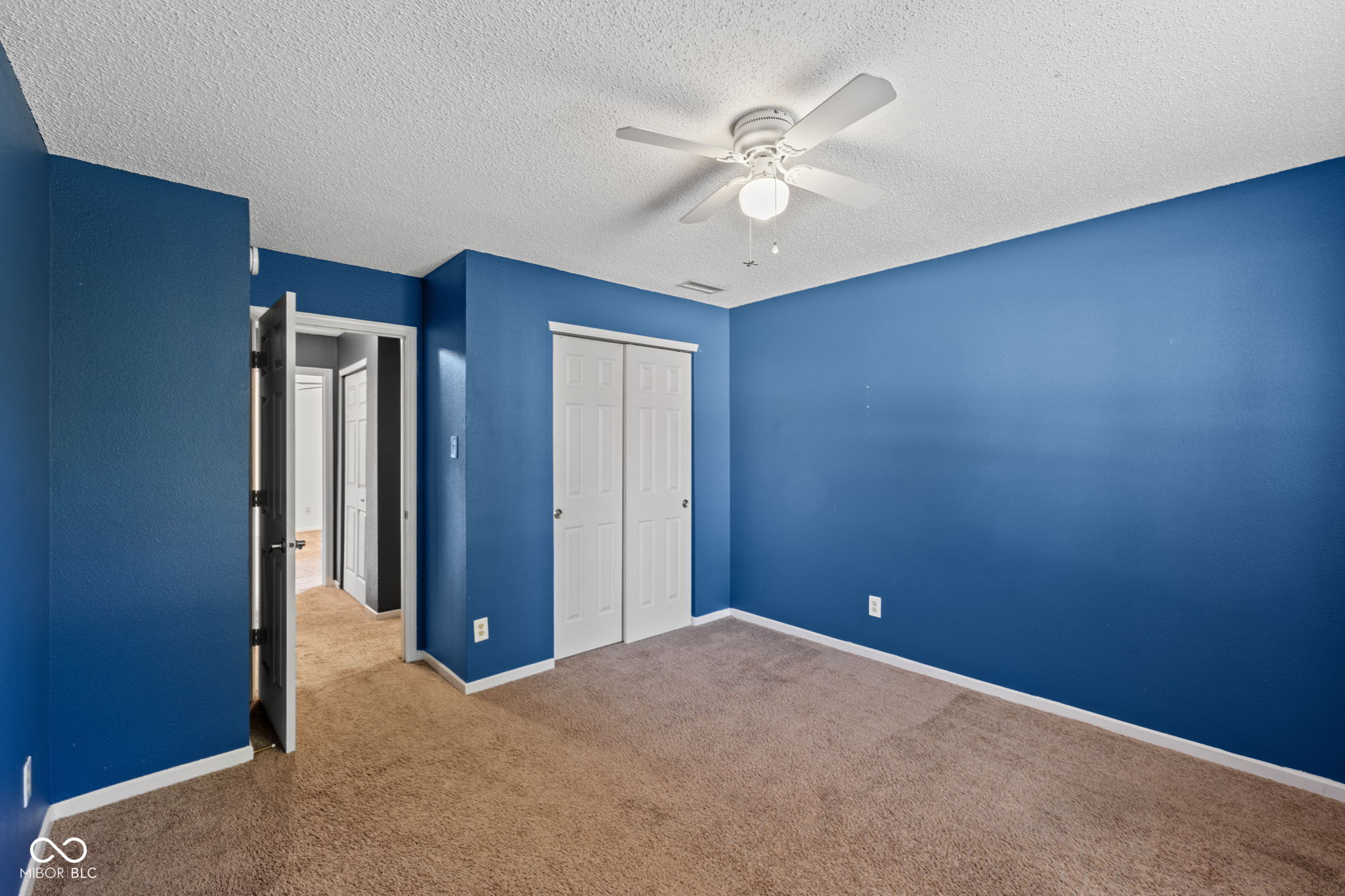 14283 Refreshing Garden Lane