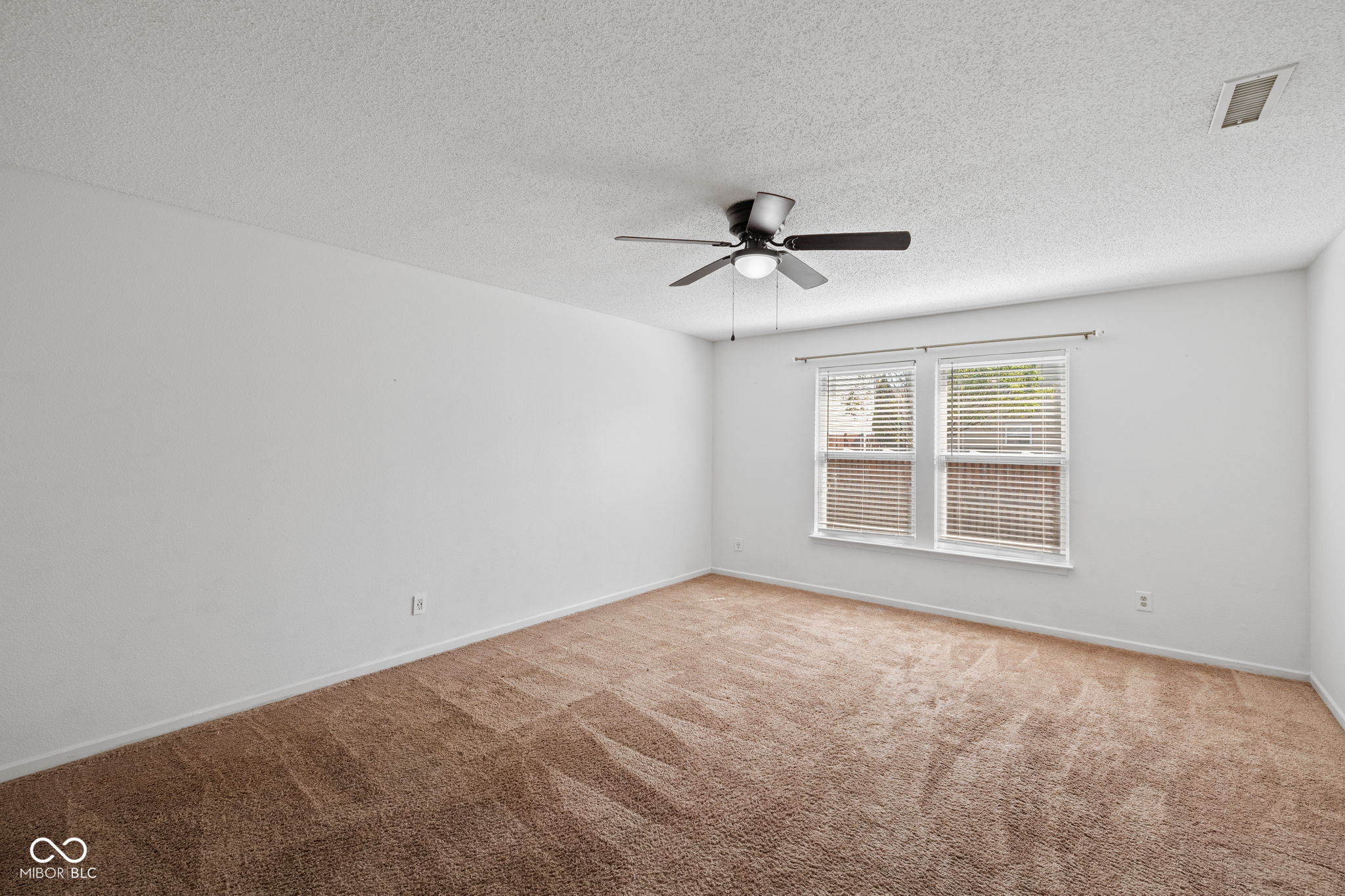 14283 Refreshing Garden Lane