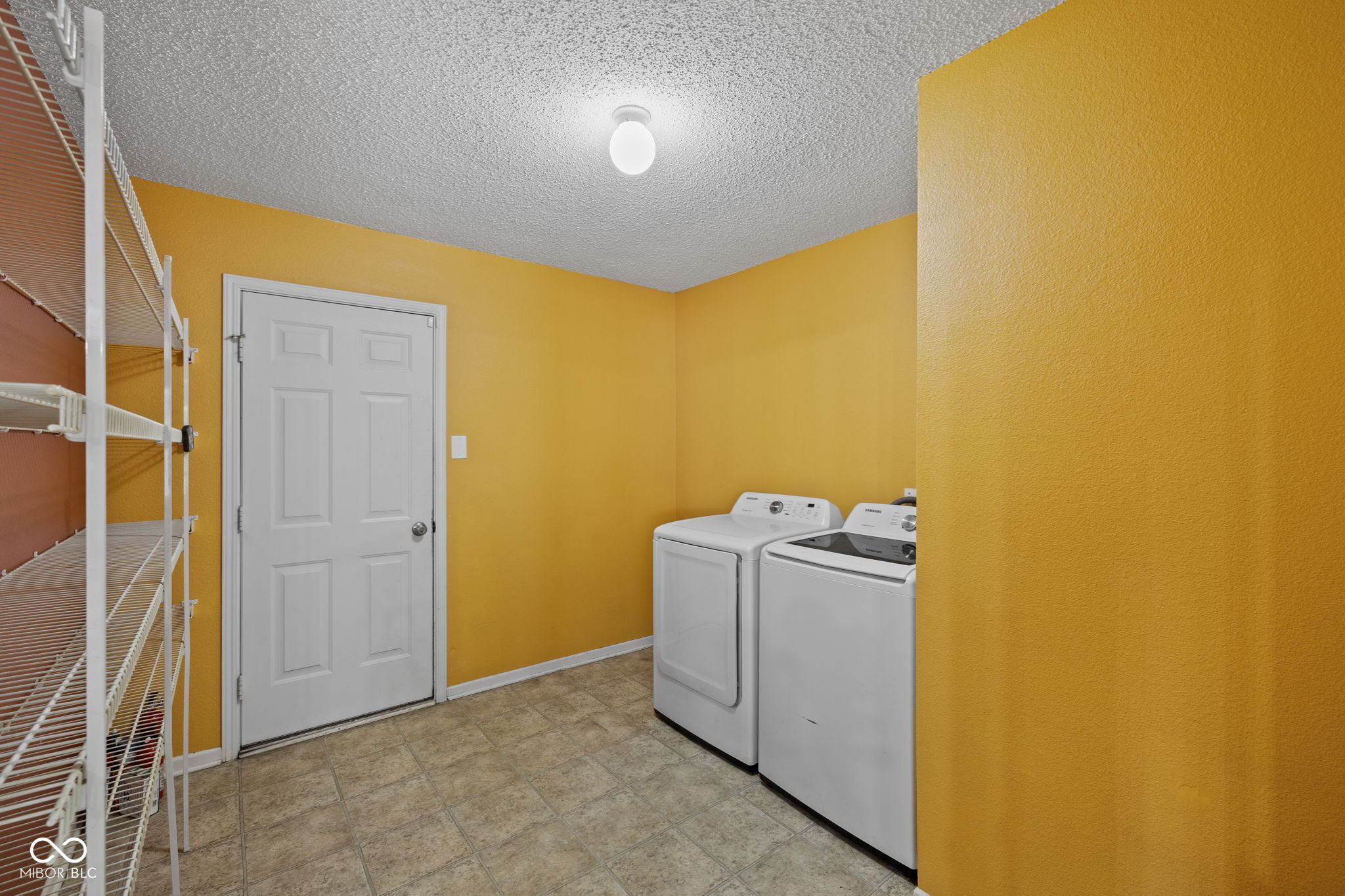 14283 Refreshing Garden Lane