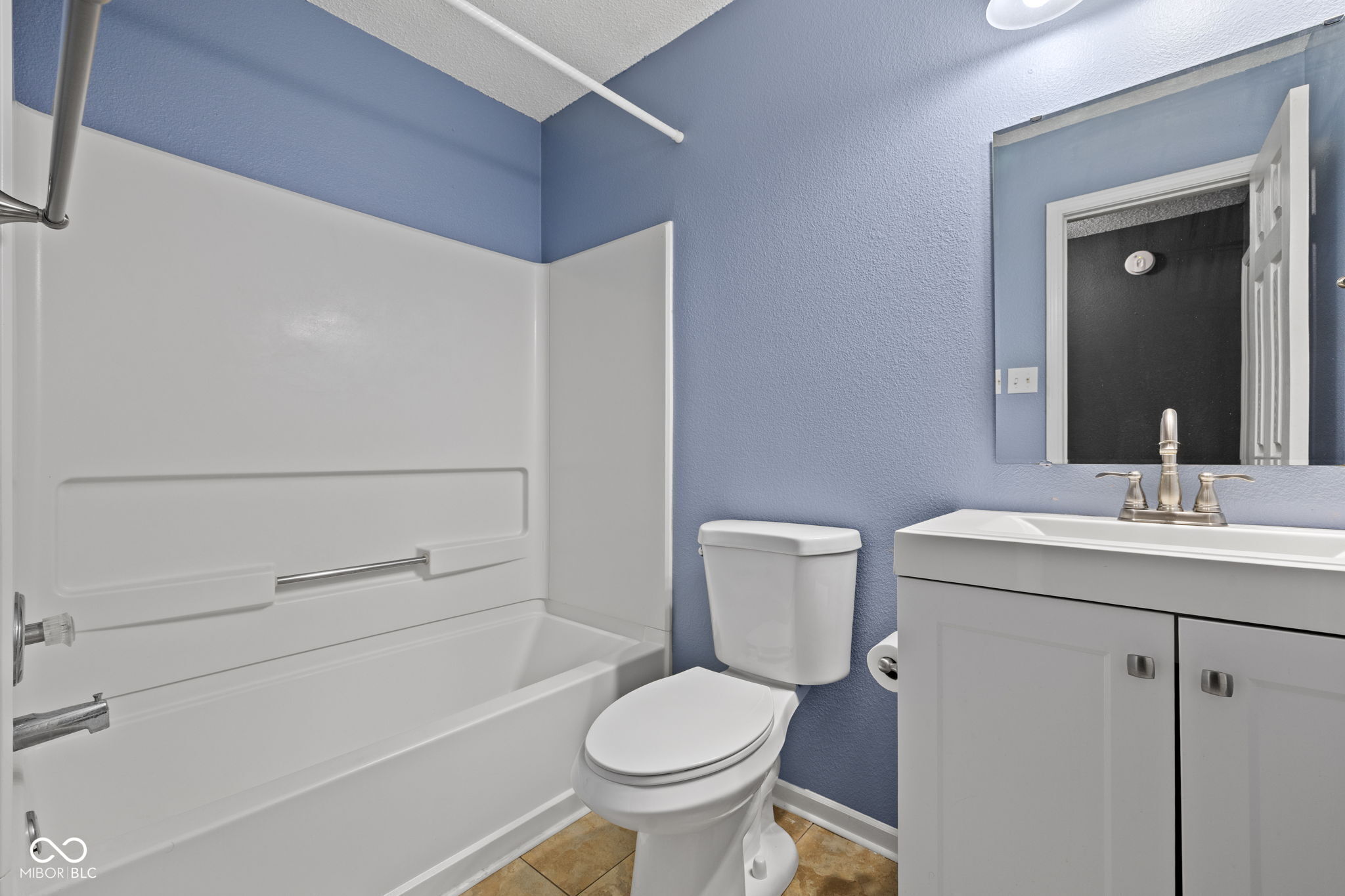 14283 Refreshing Garden Lane