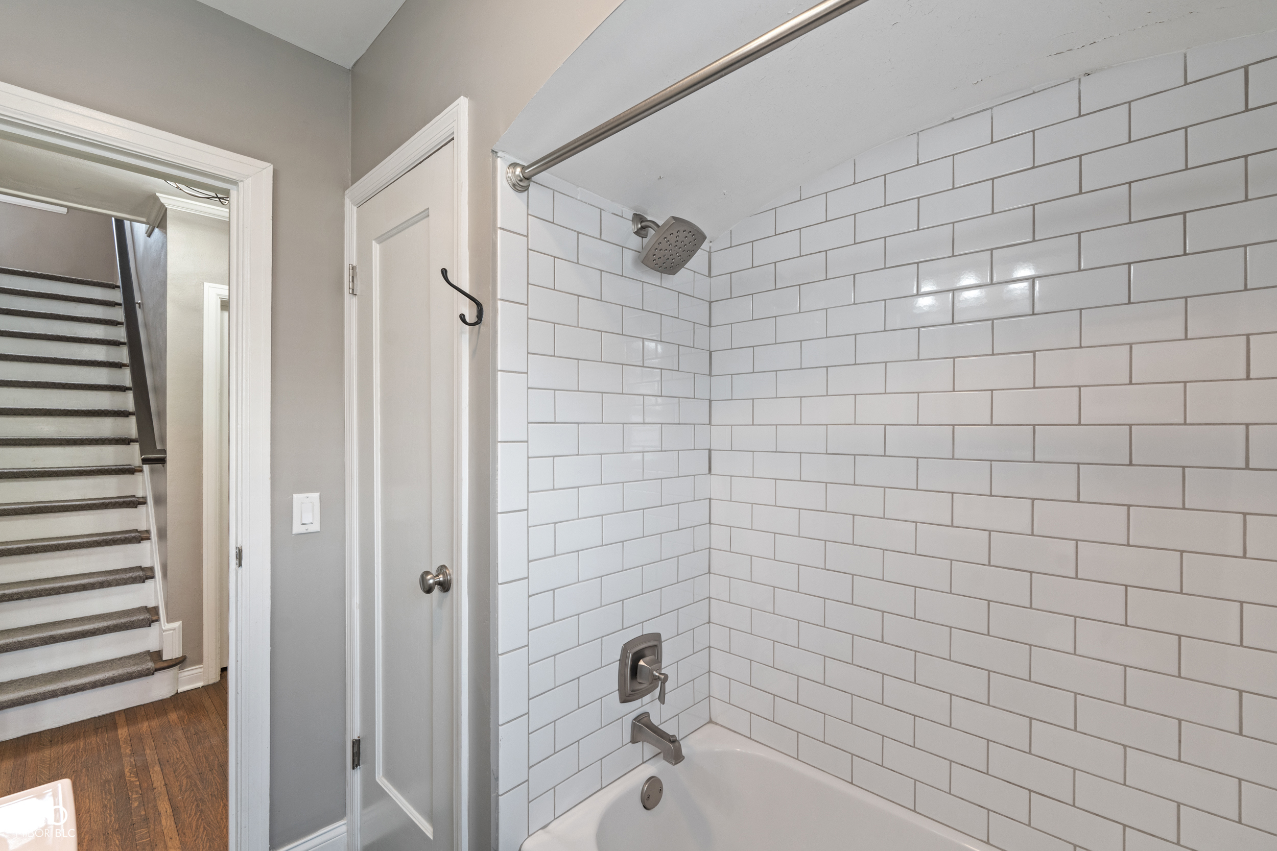 4702 N Illinois Street