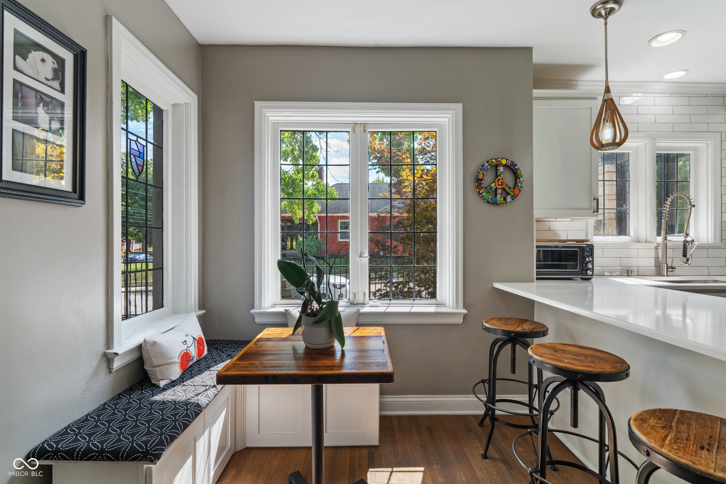 4702 N Illinois Street