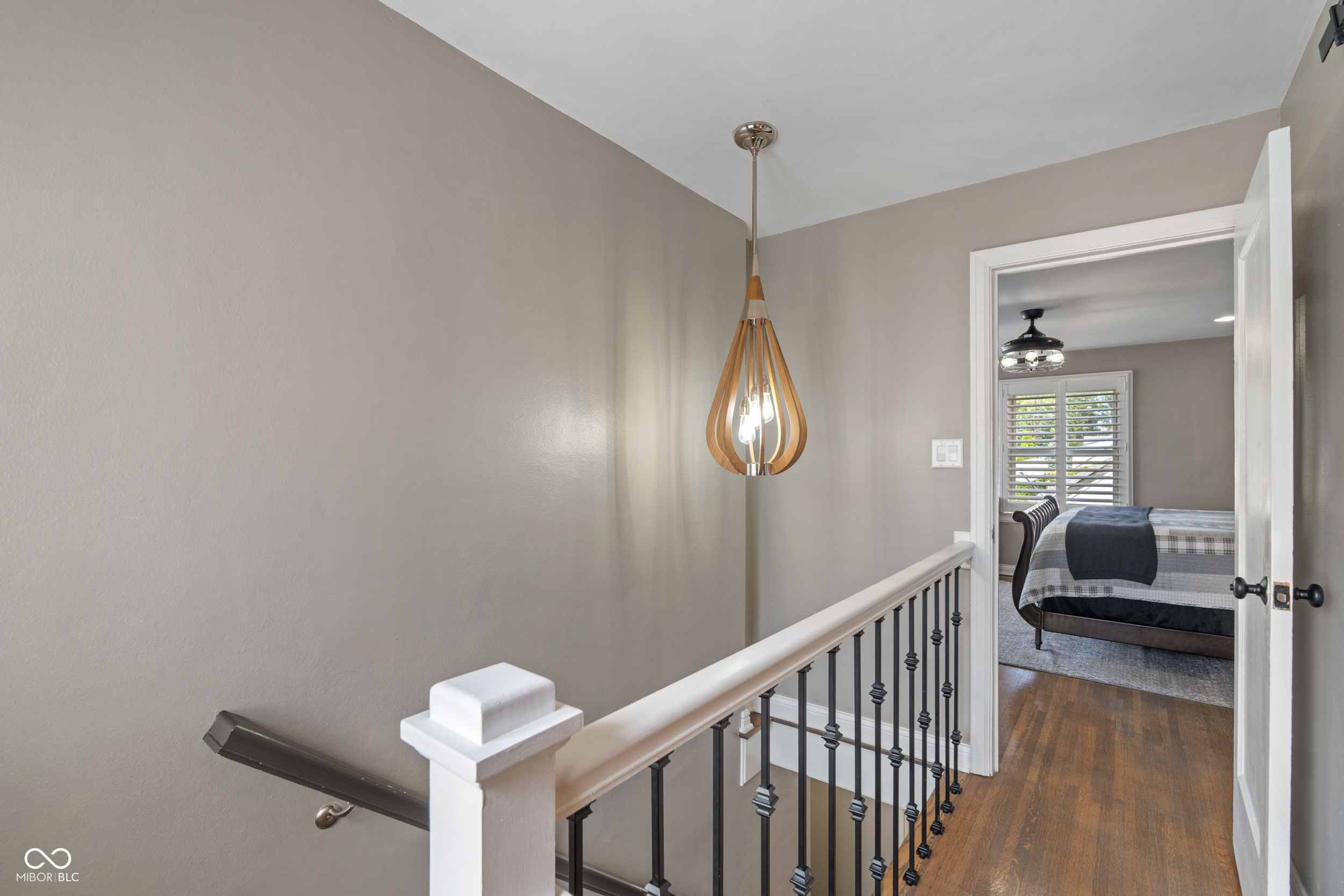 4702 N Illinois Street