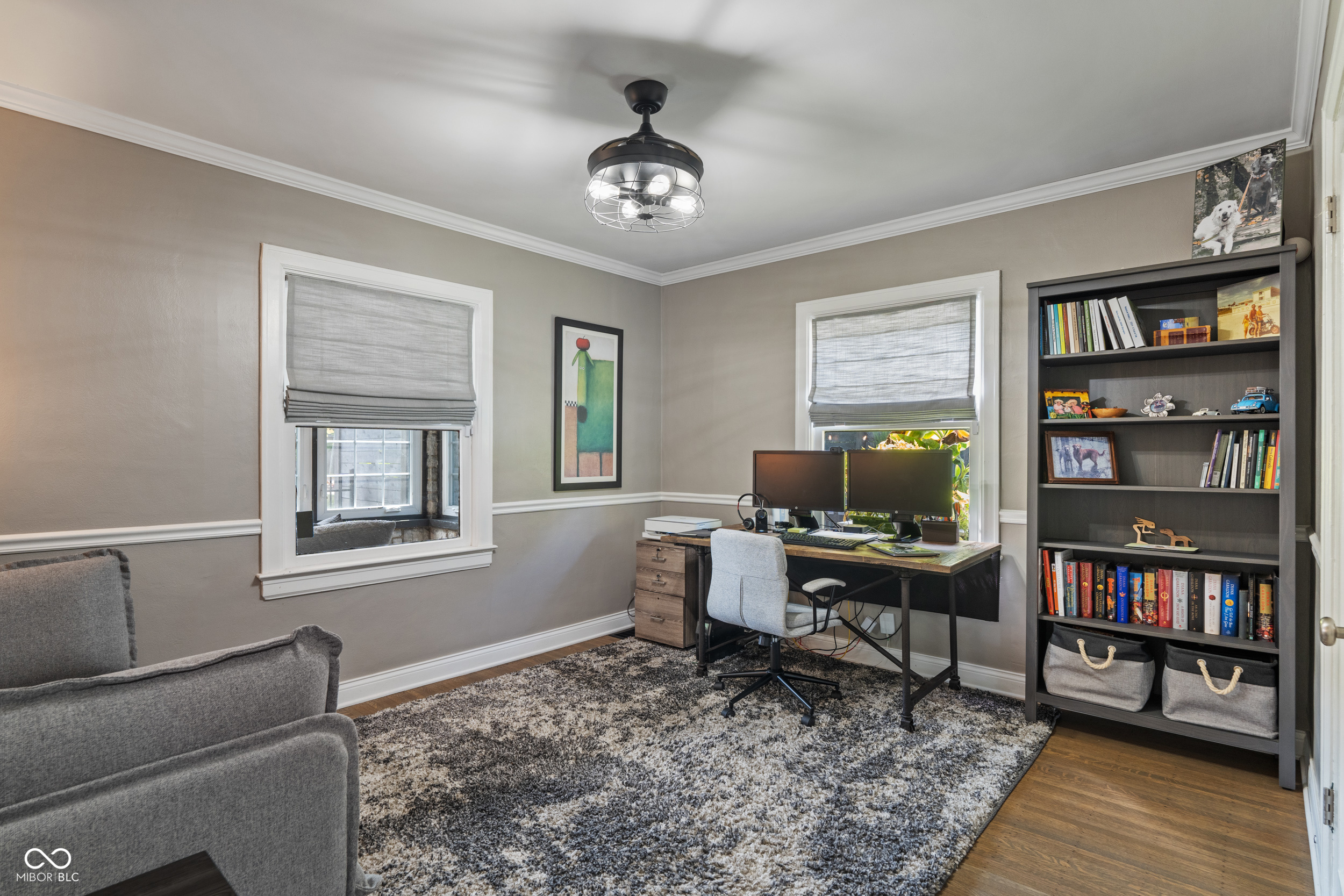 4702 N Illinois Street