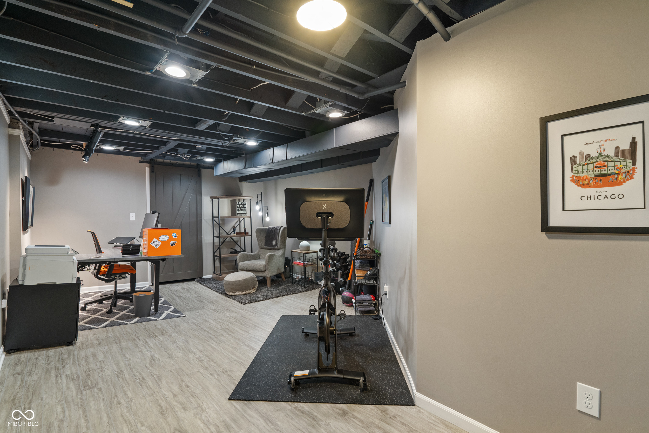 4702 N Illinois Street