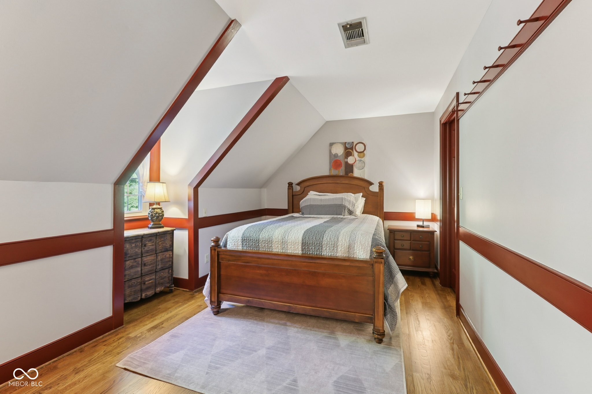 8391 N Illinois Street