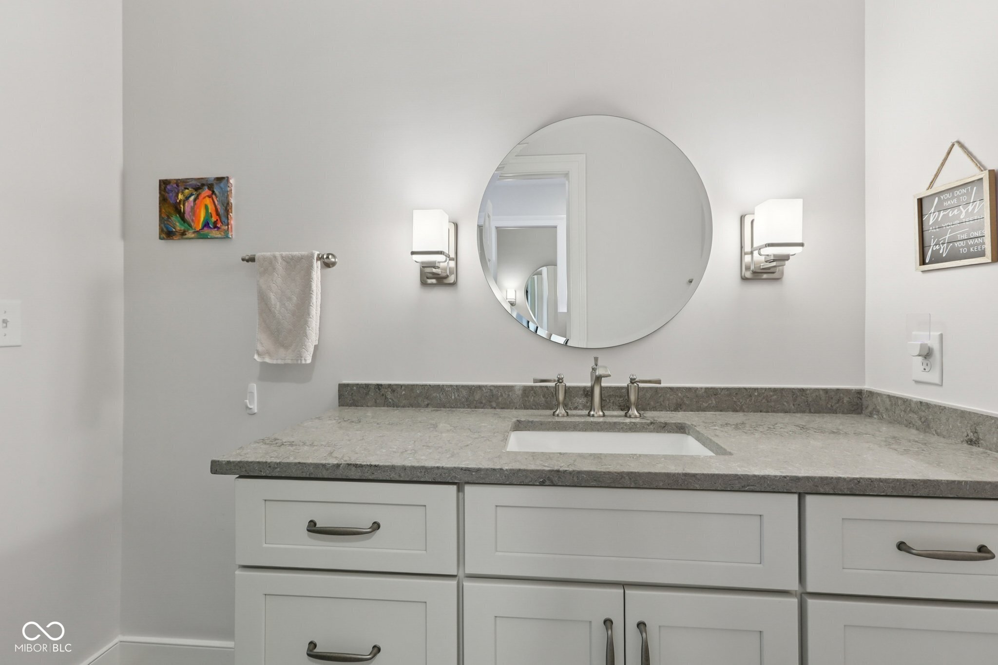 8391 N Illinois Street