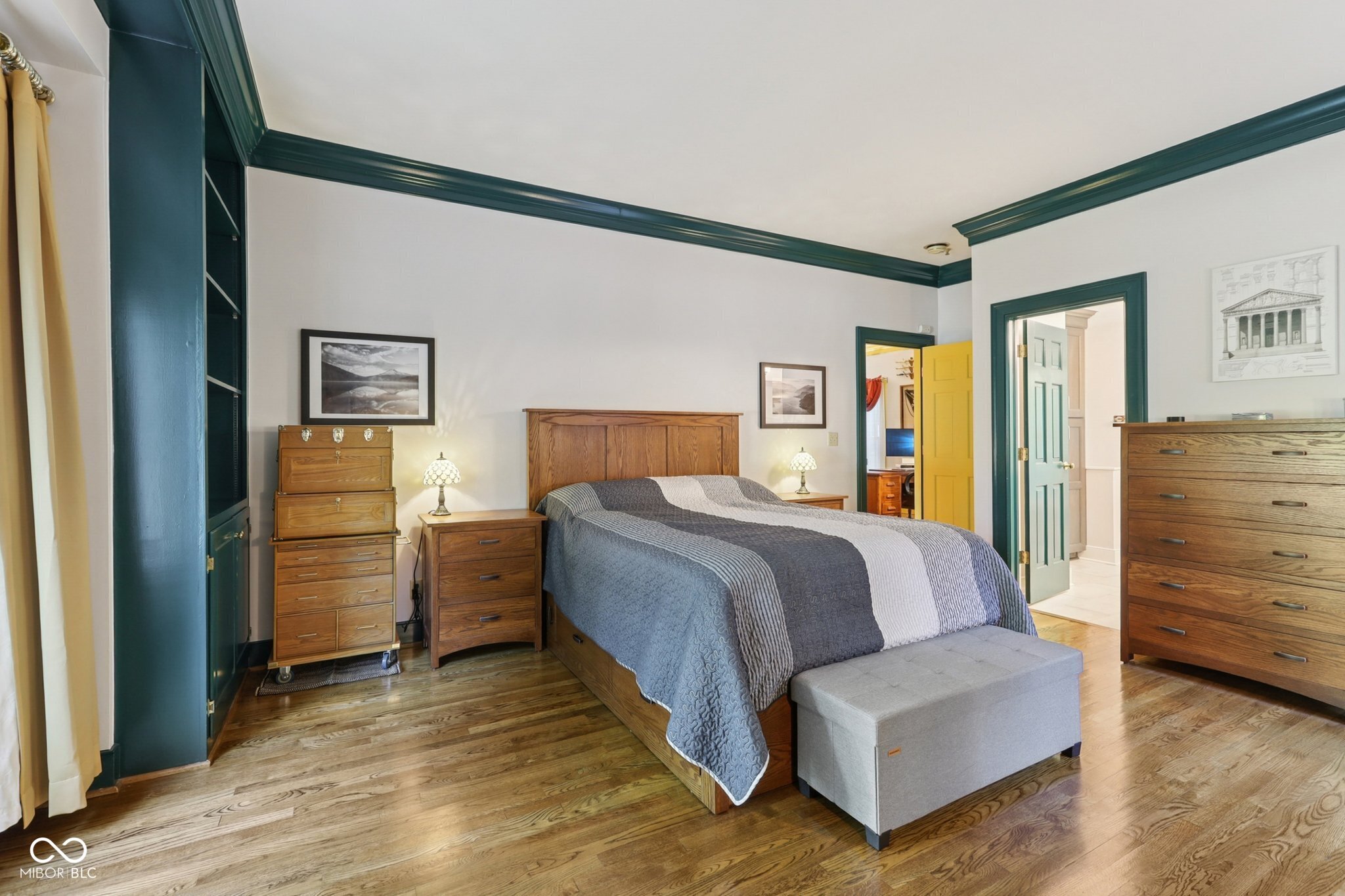 8391 N Illinois Street