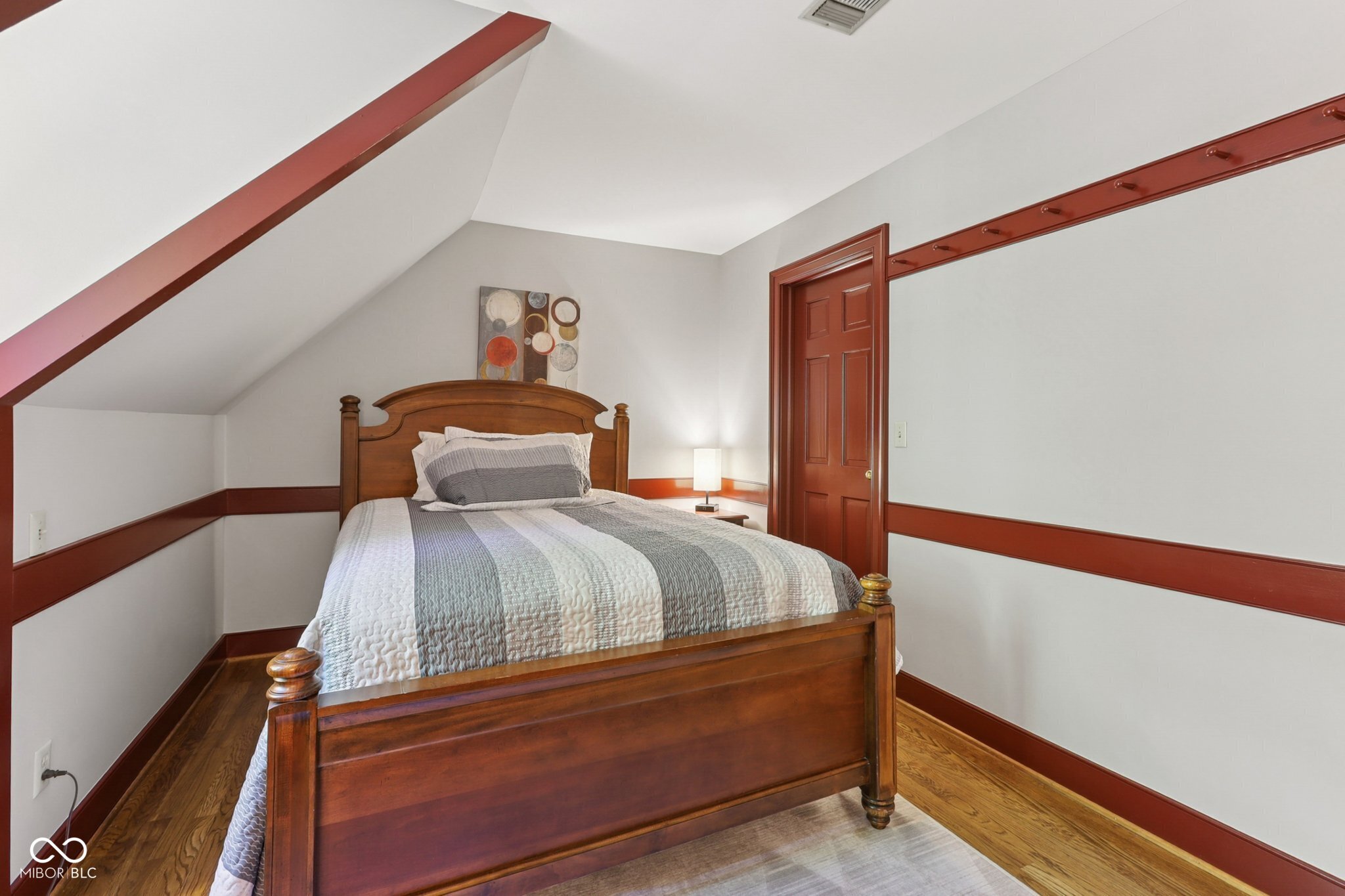 8391 N Illinois Street