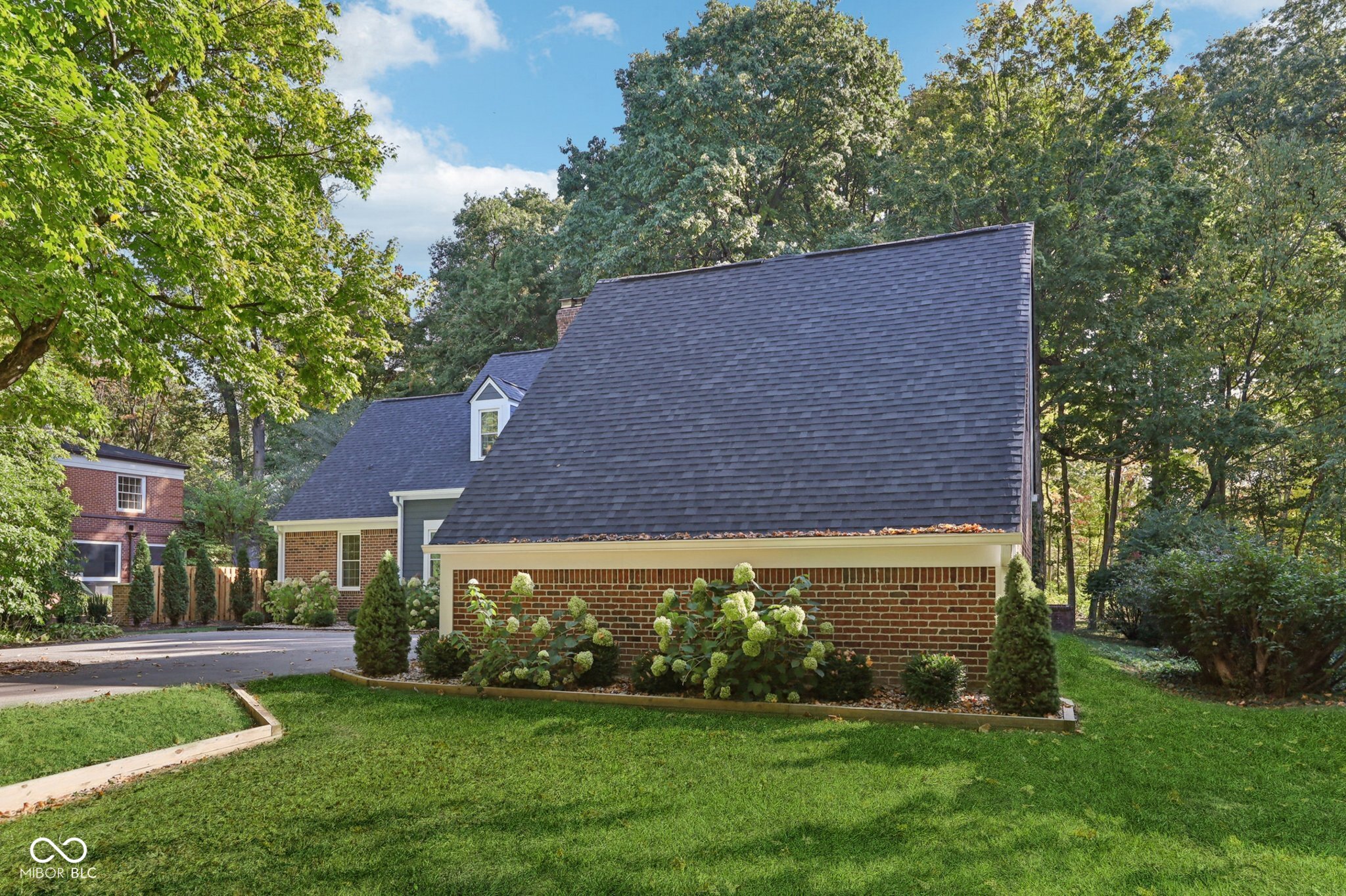 8391 N Illinois Street