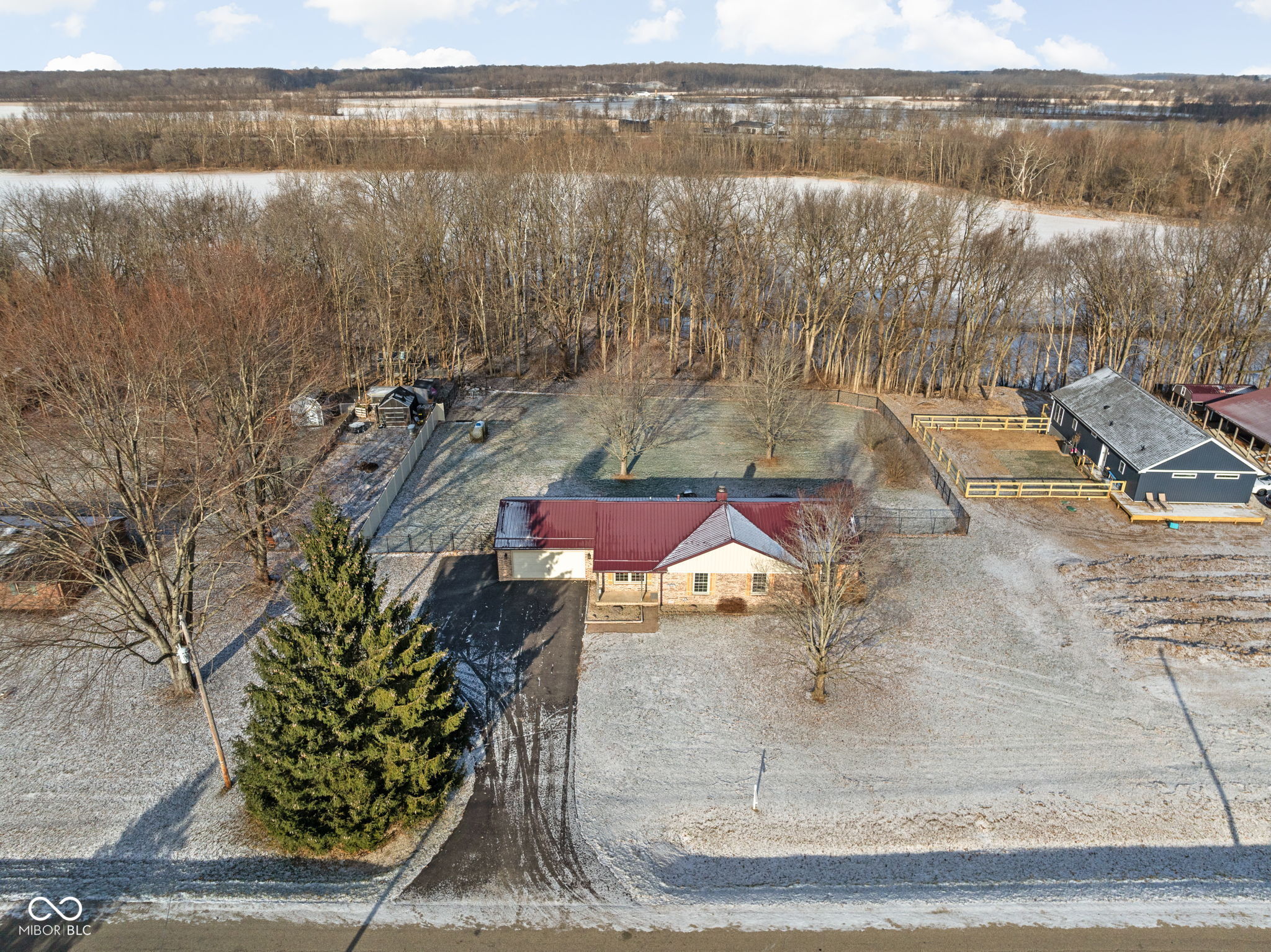 10699 N Carthage Pike