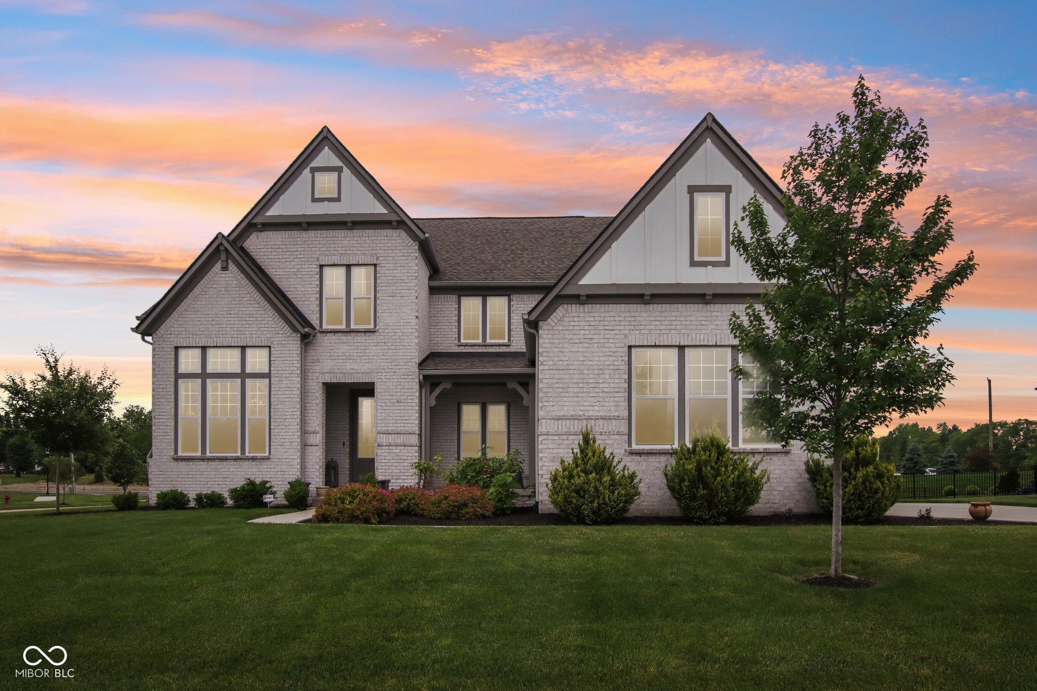 2661 Paperbark Creek Drive