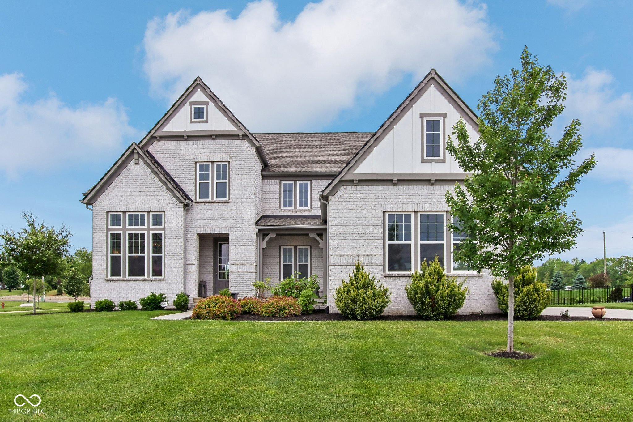 2661 Paperbark Creek Drive