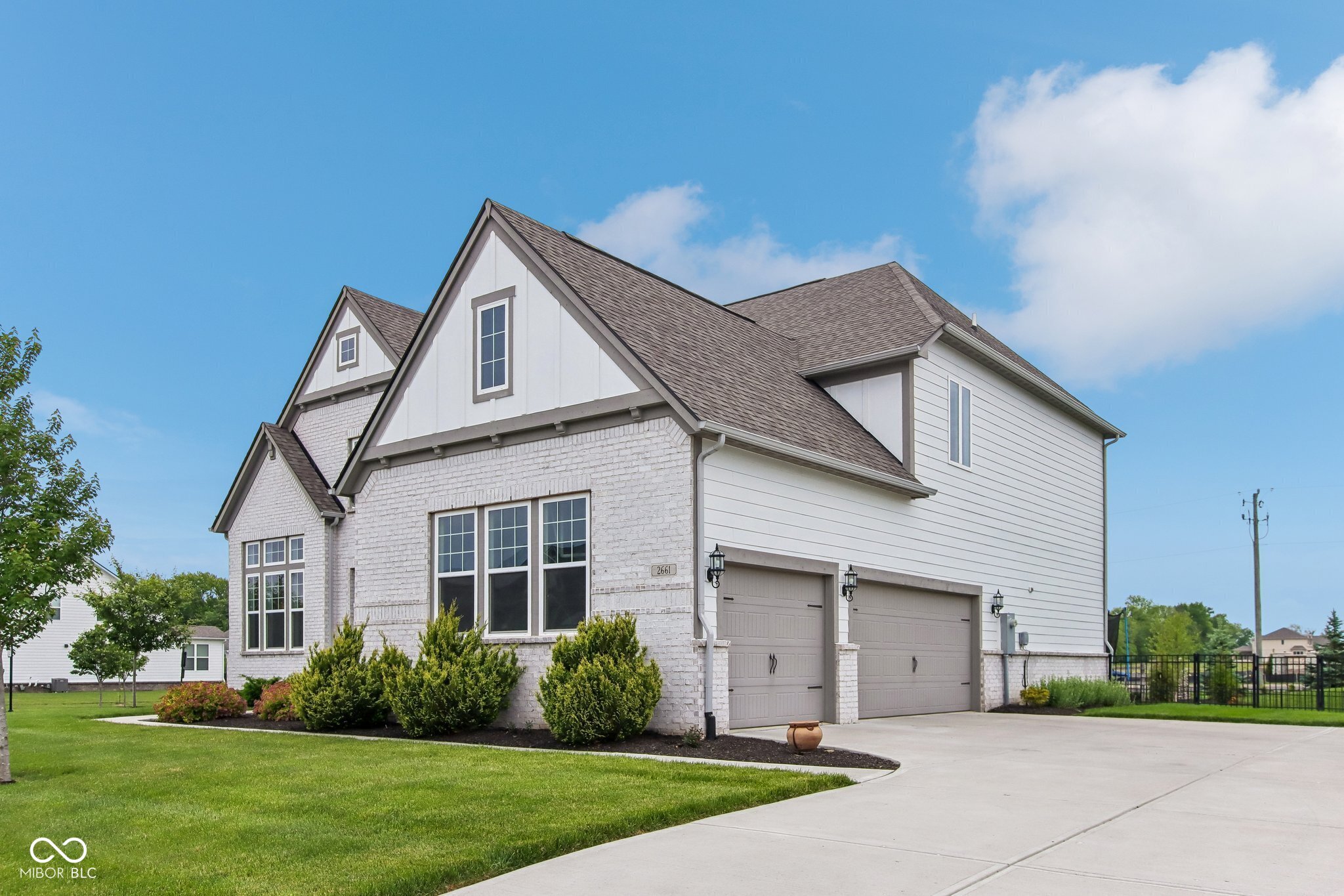 2661 Paperbark Creek Drive