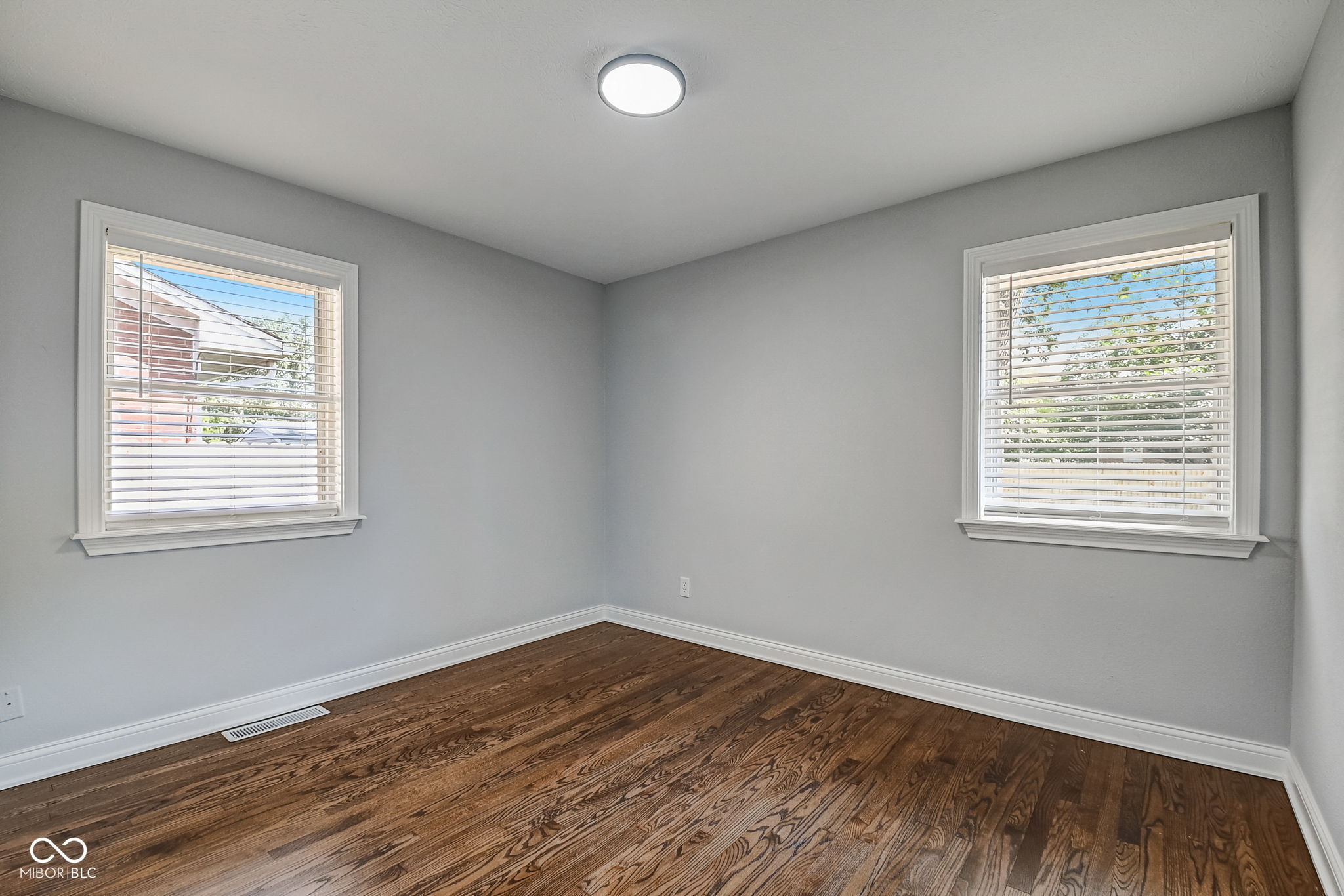 3915 N Audubon Road