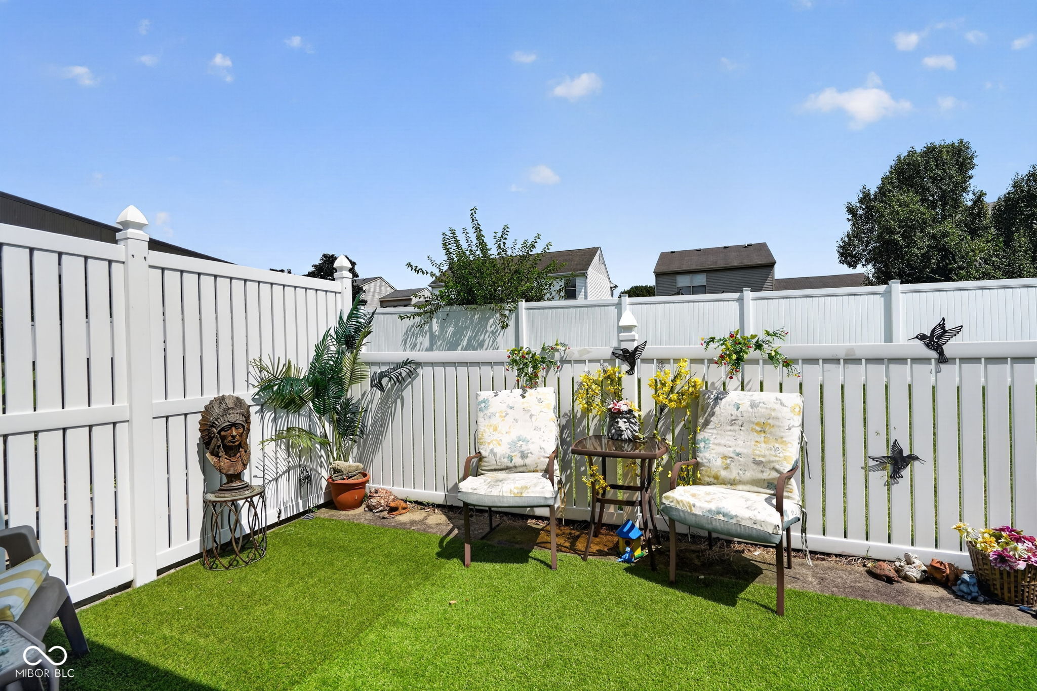6214 Robinwood Lane