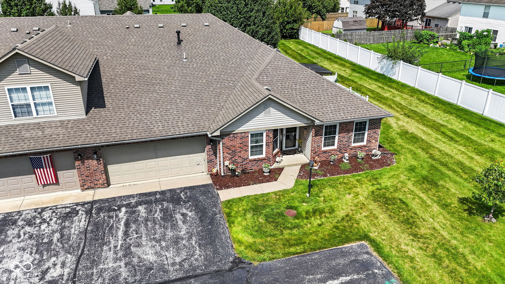 6214 Robinwood Lane