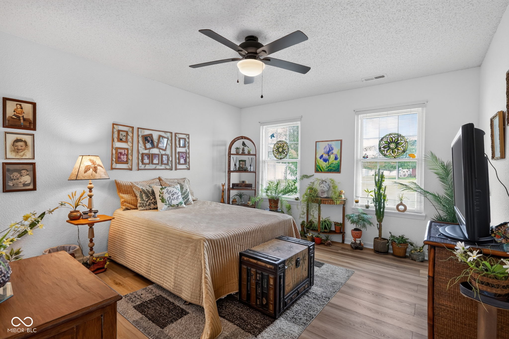 6214 Robinwood Lane