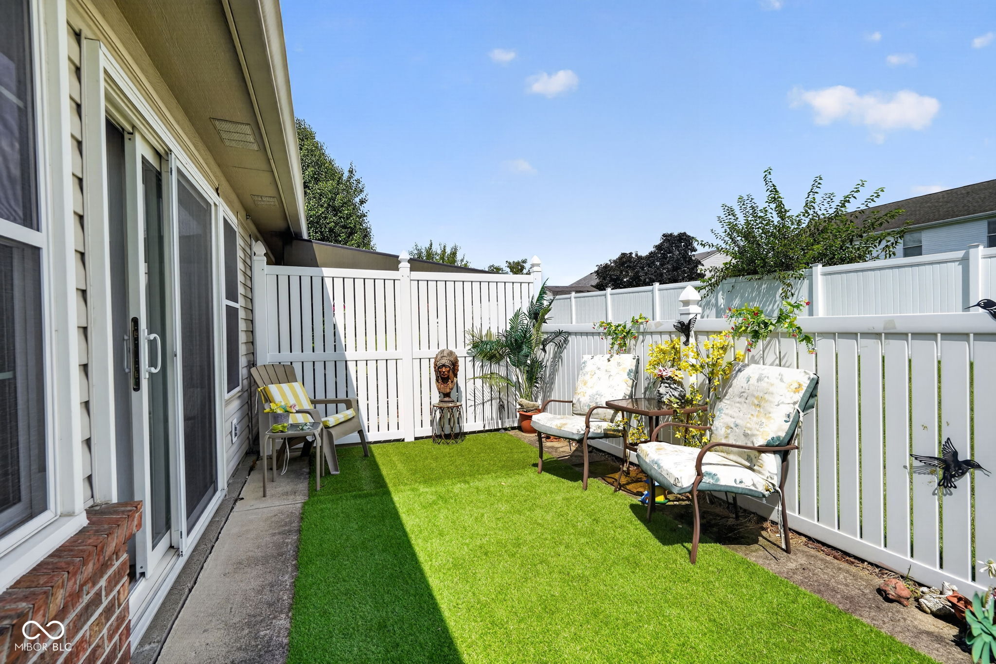 6214 Robinwood Lane