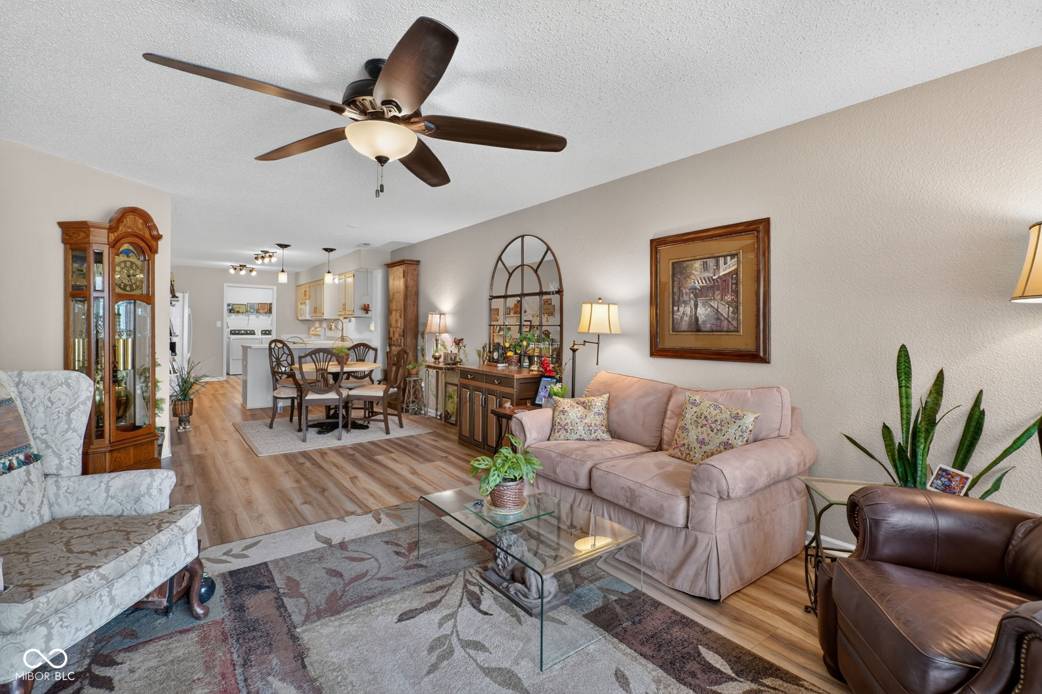 6214 Robinwood Lane